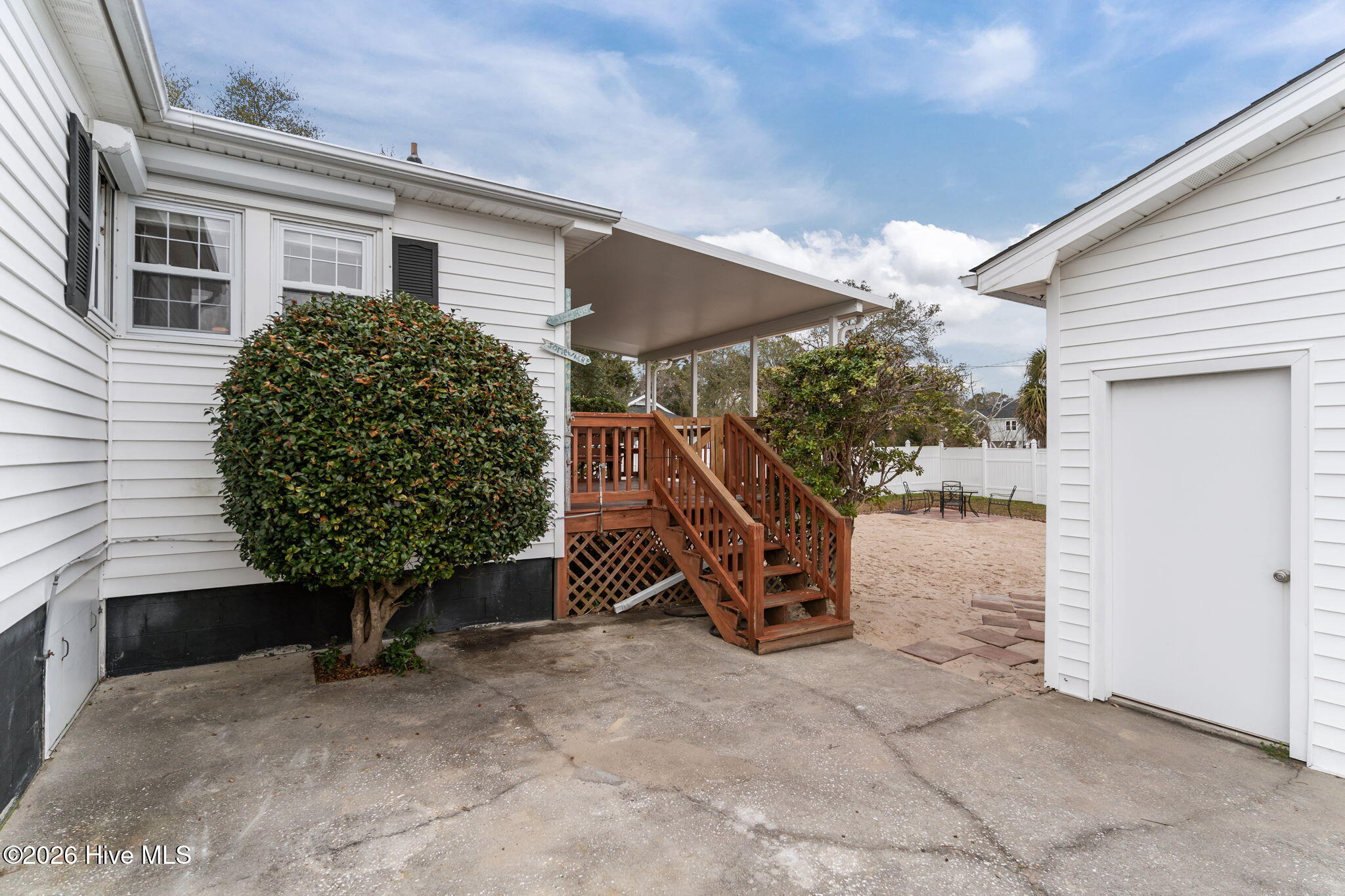 100549517 | Photo 32