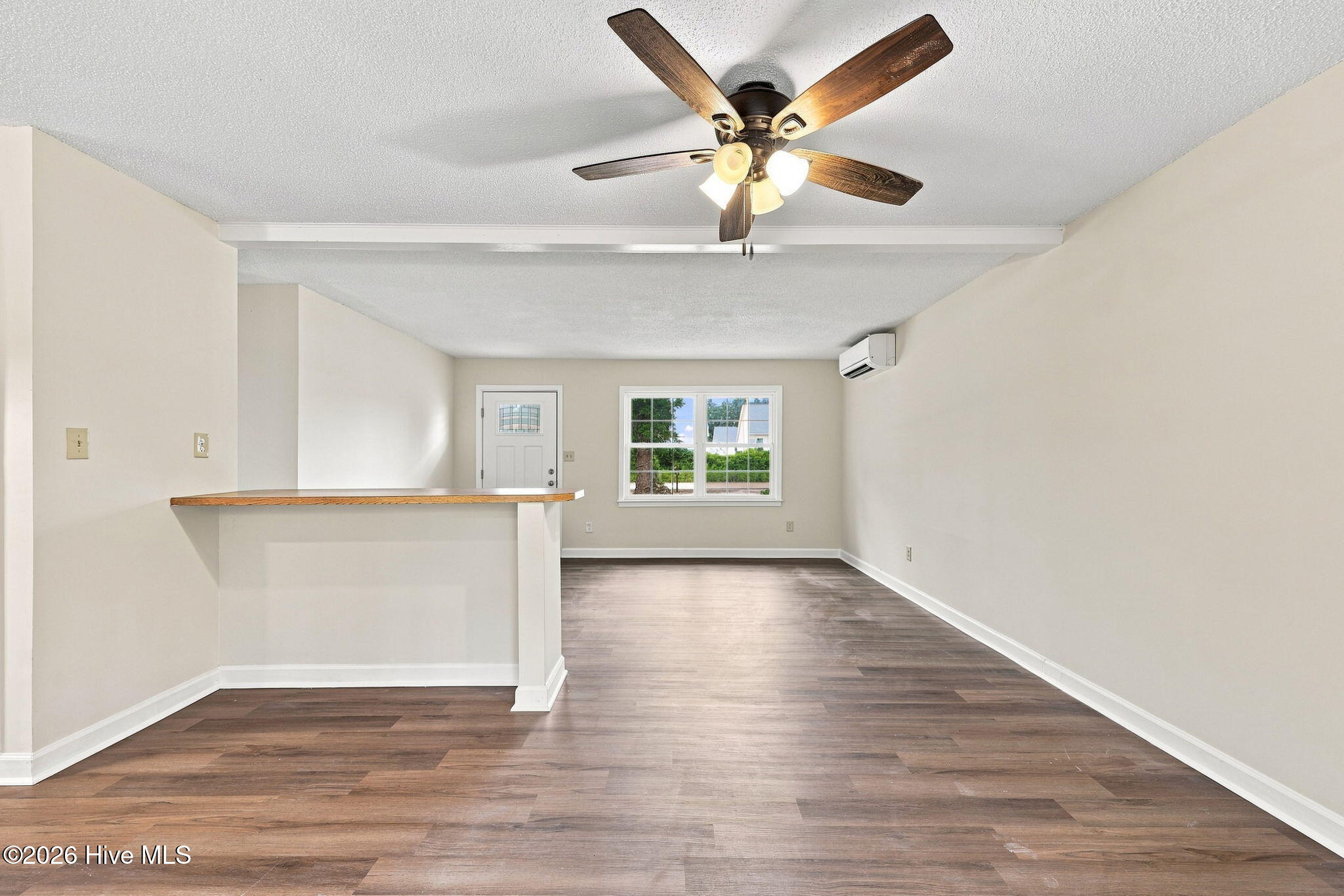213 Nine Foot Road,Newport