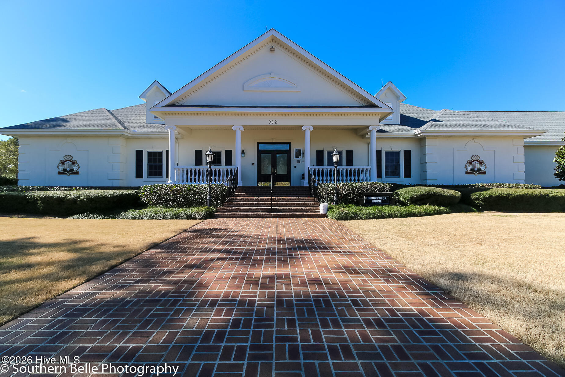 100566591 | Photo 36