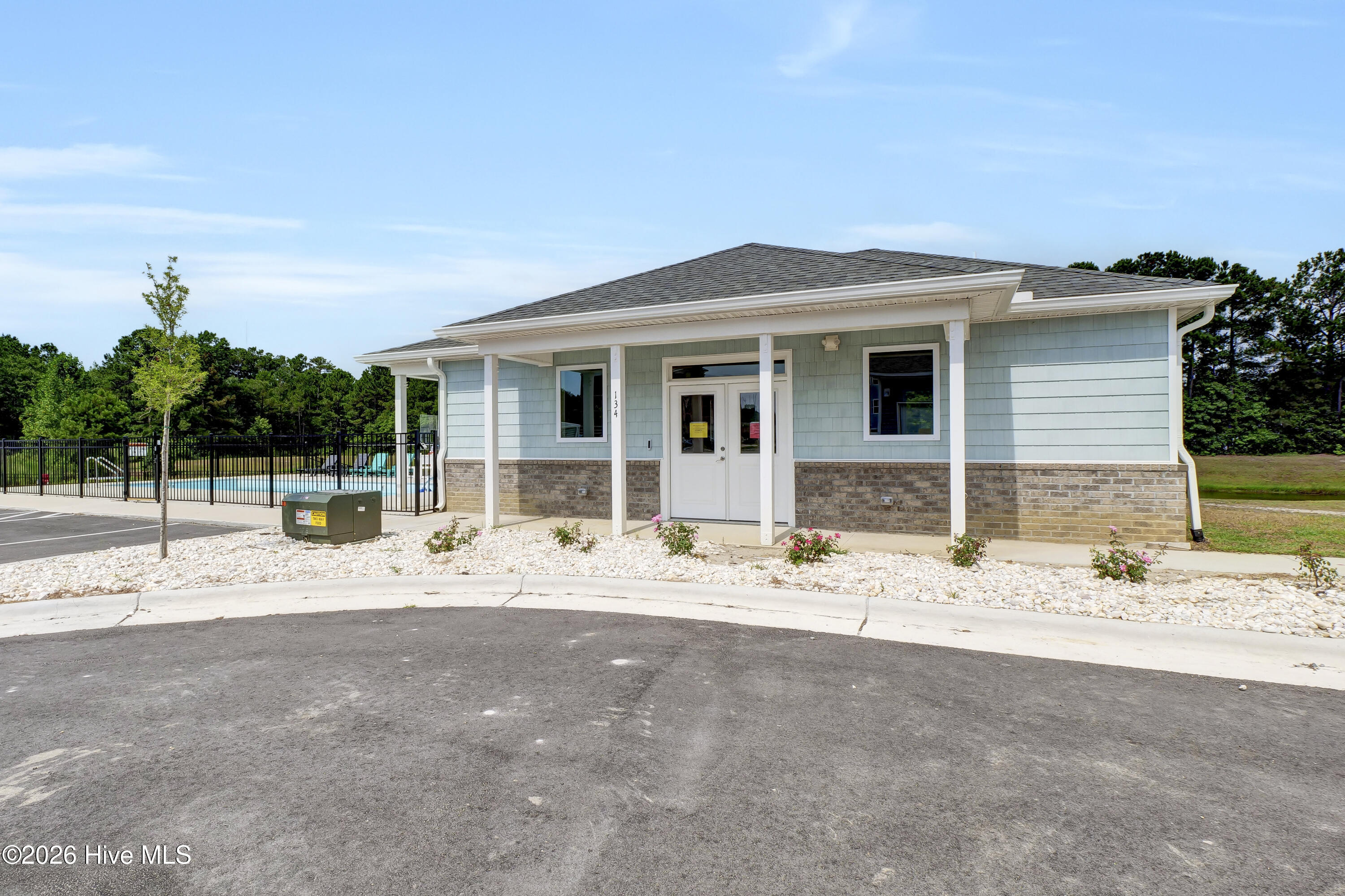 100556356 | Photo 32