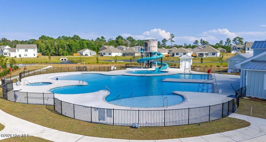 100565485 | Photo 34