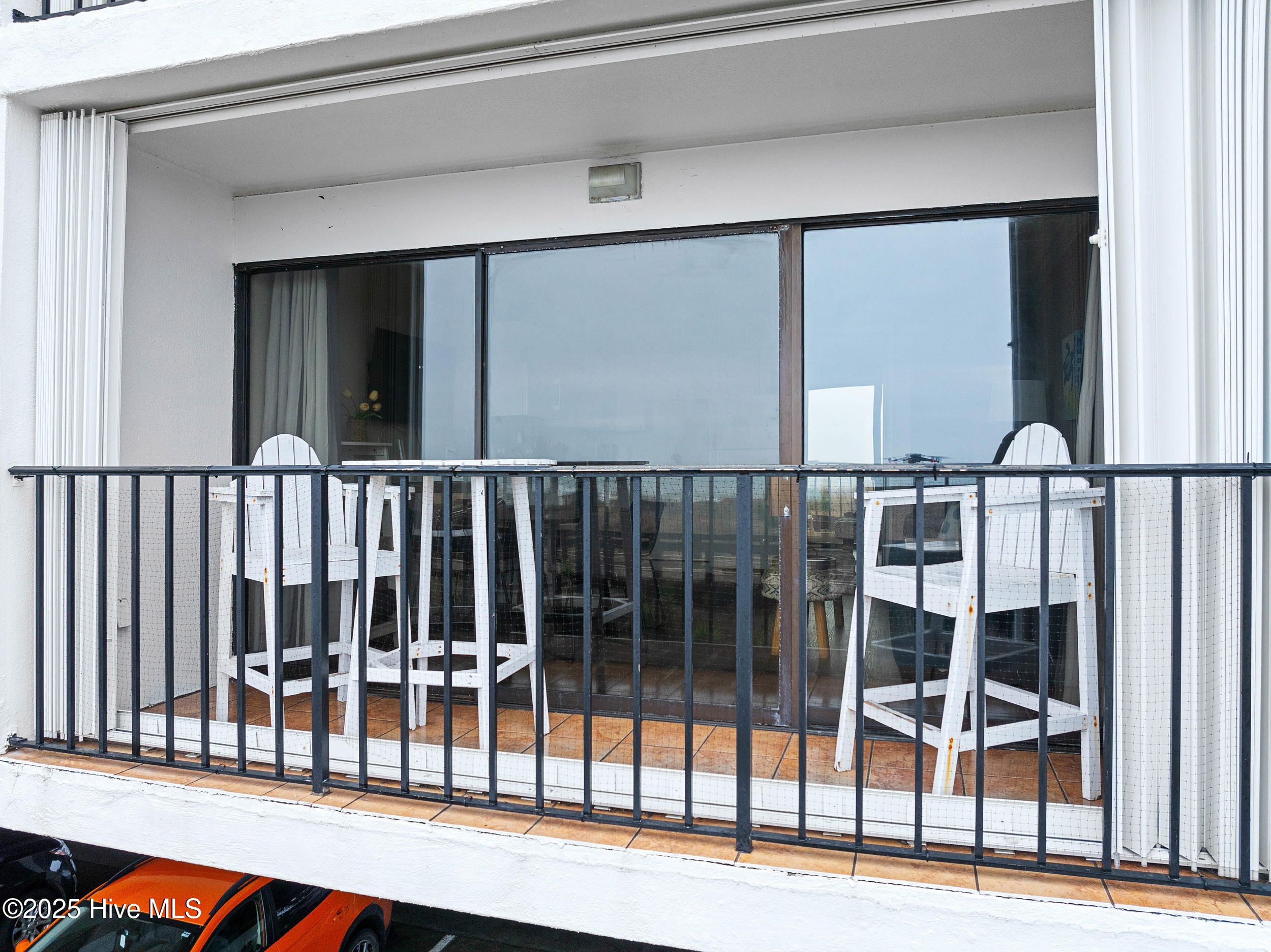 100490591 | Photo 34