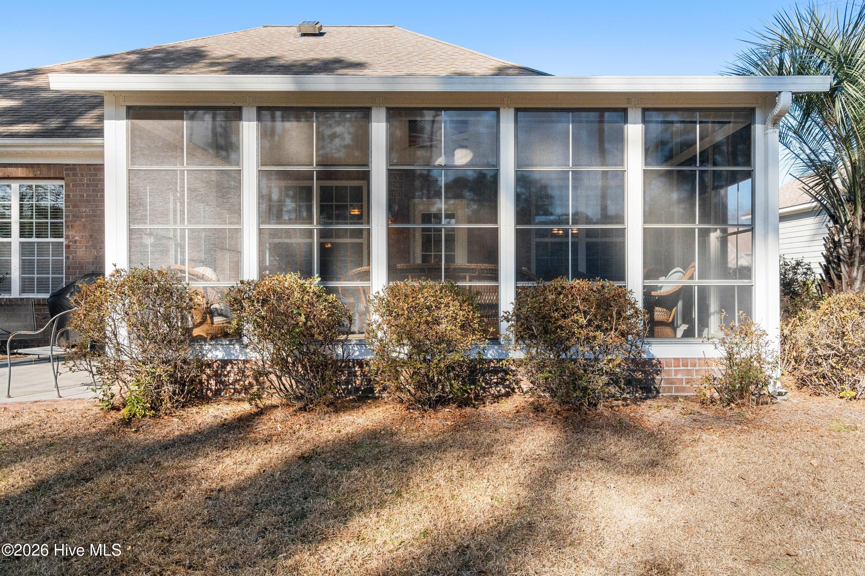 100550560 | Photo 61