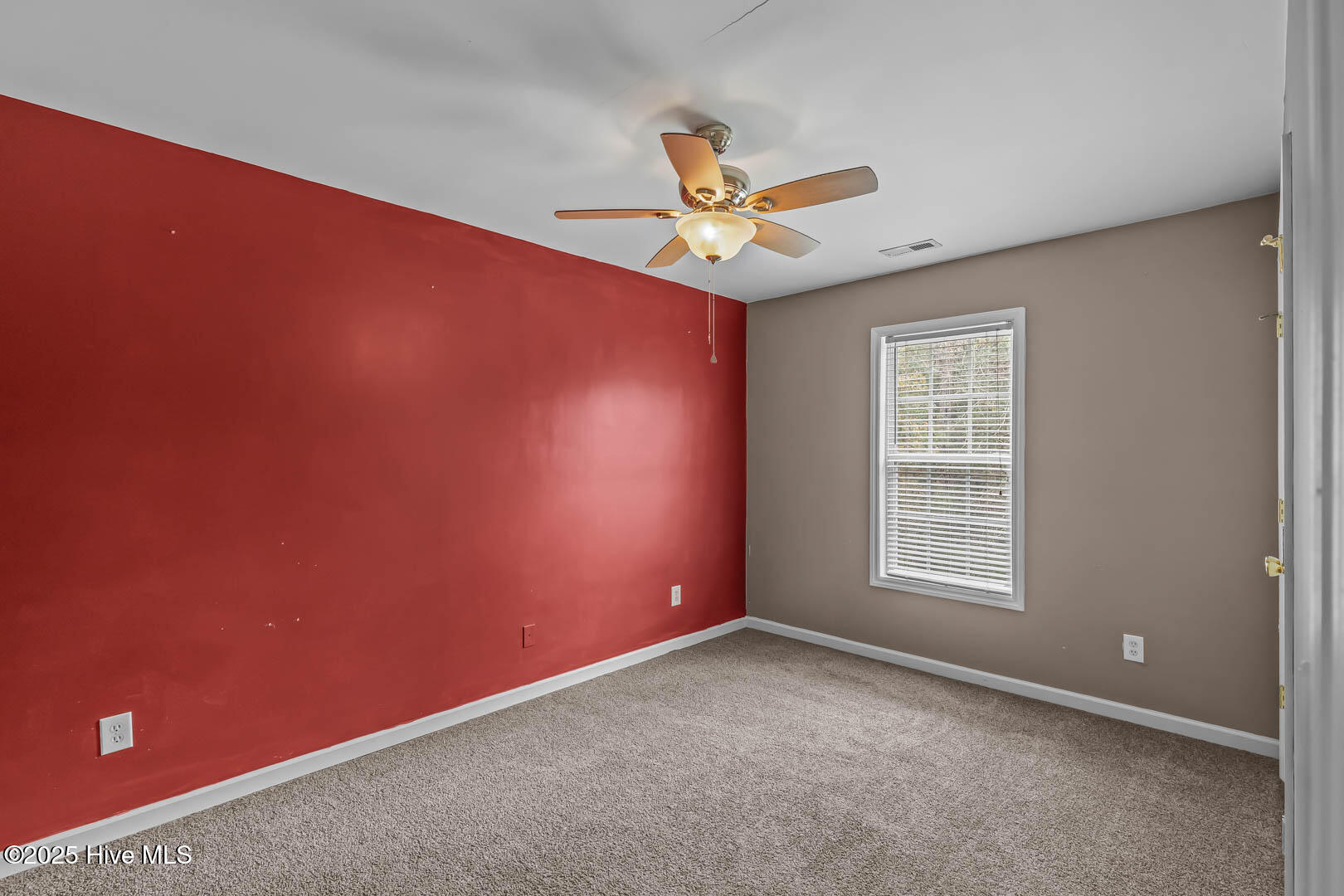 100542148 | Photo 42