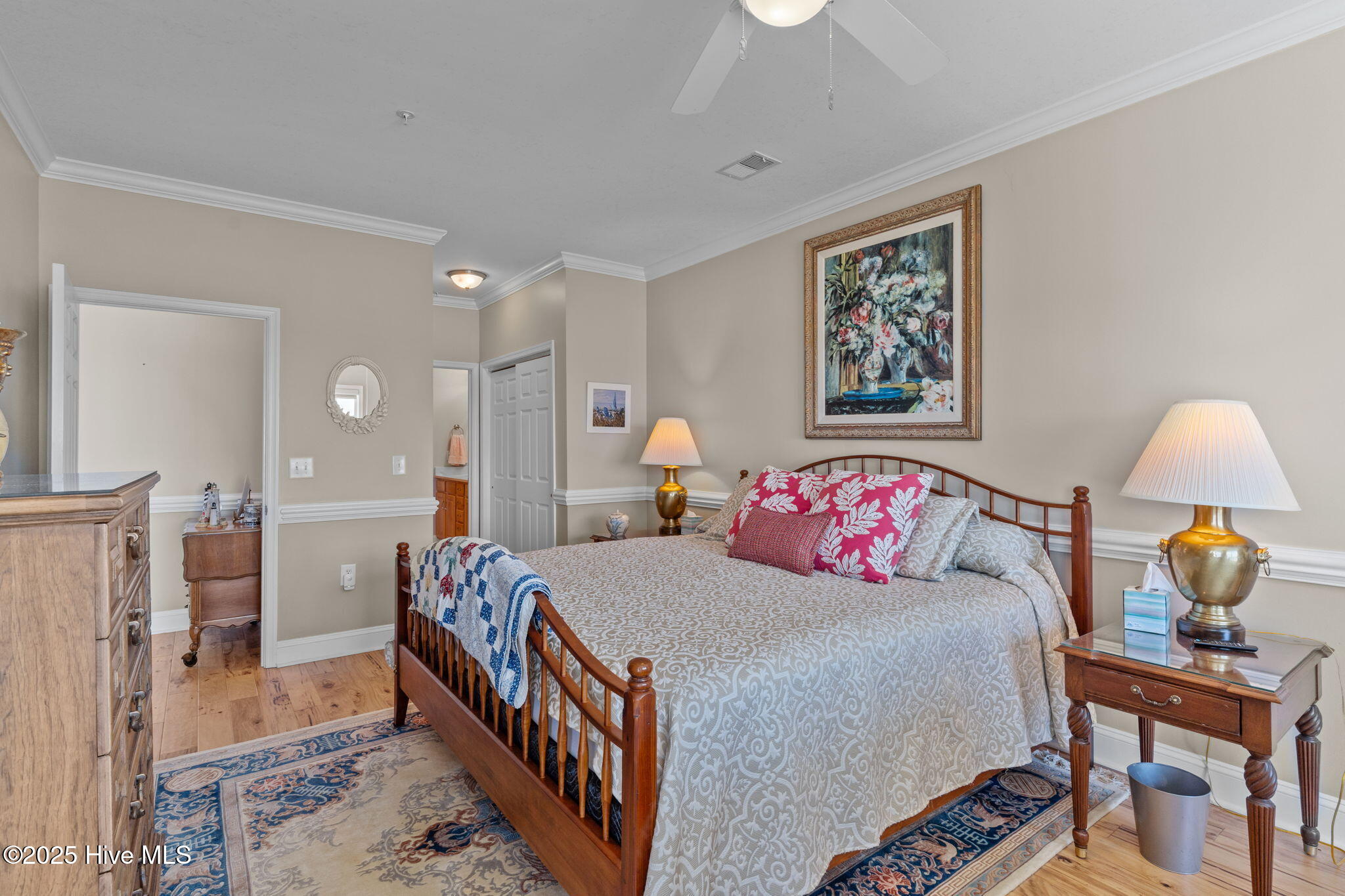 100528536 | Photo 23