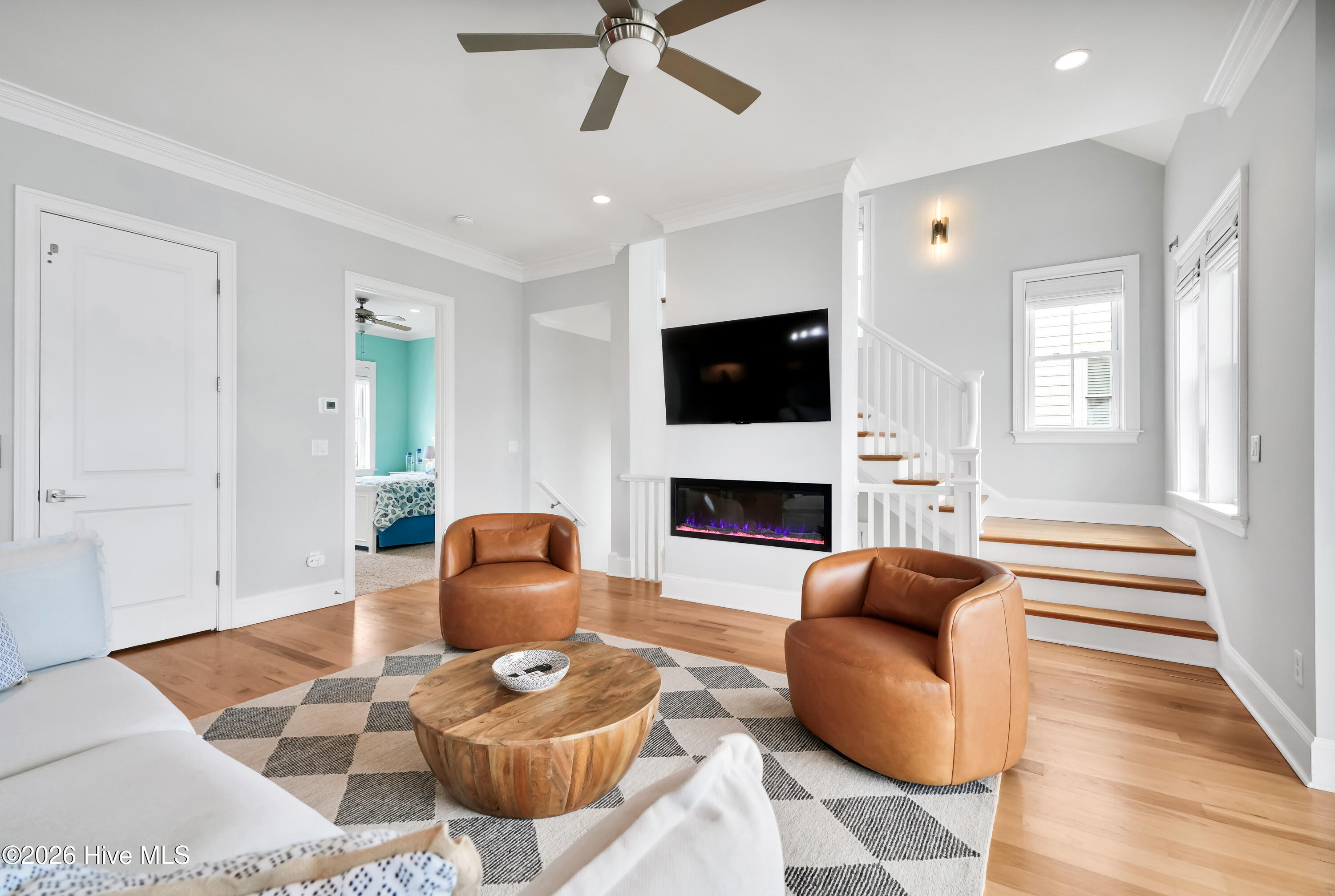 100561238 | Photo 23