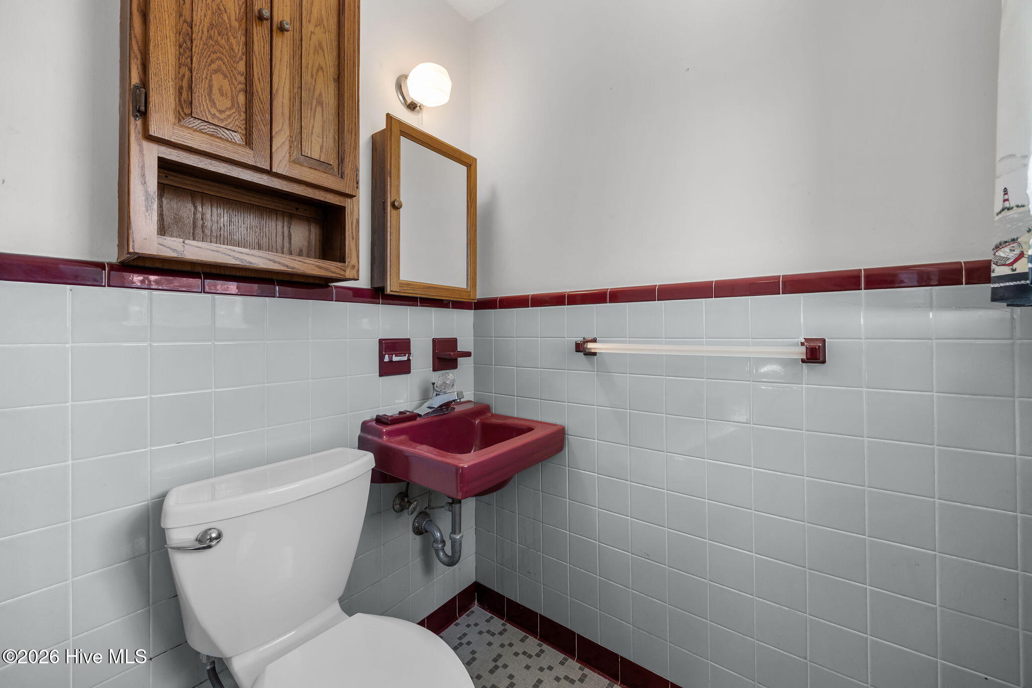 100547084 | Photo 41