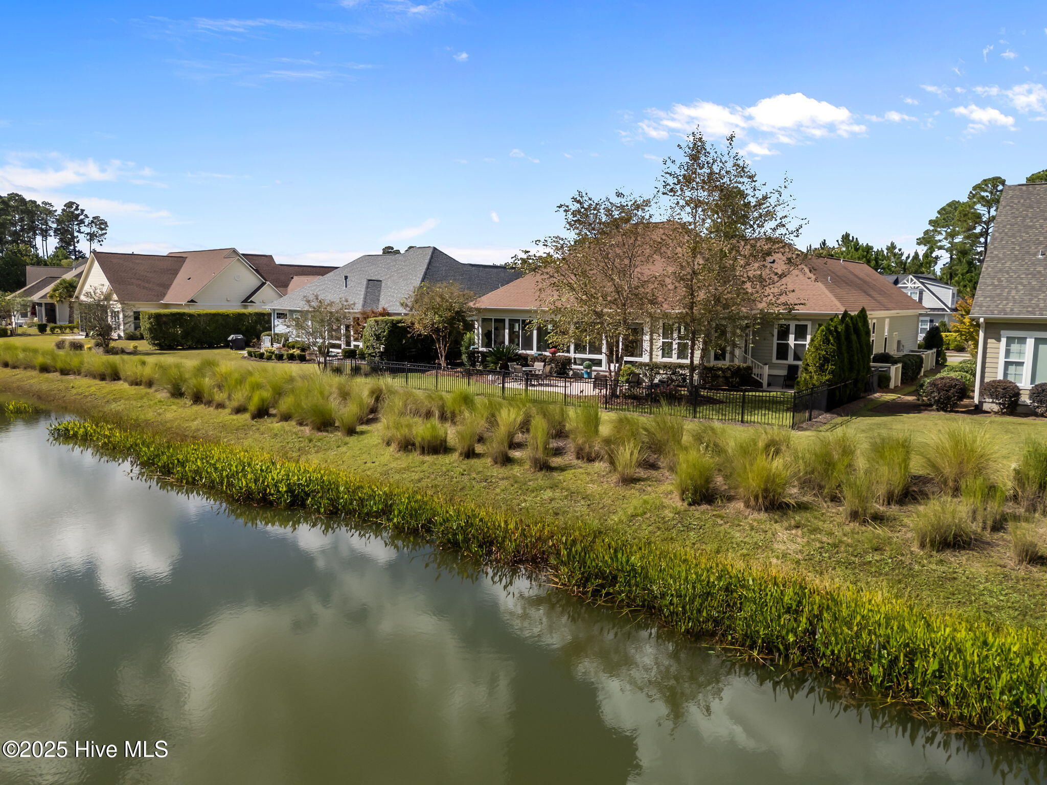 100552271 | Photo 49