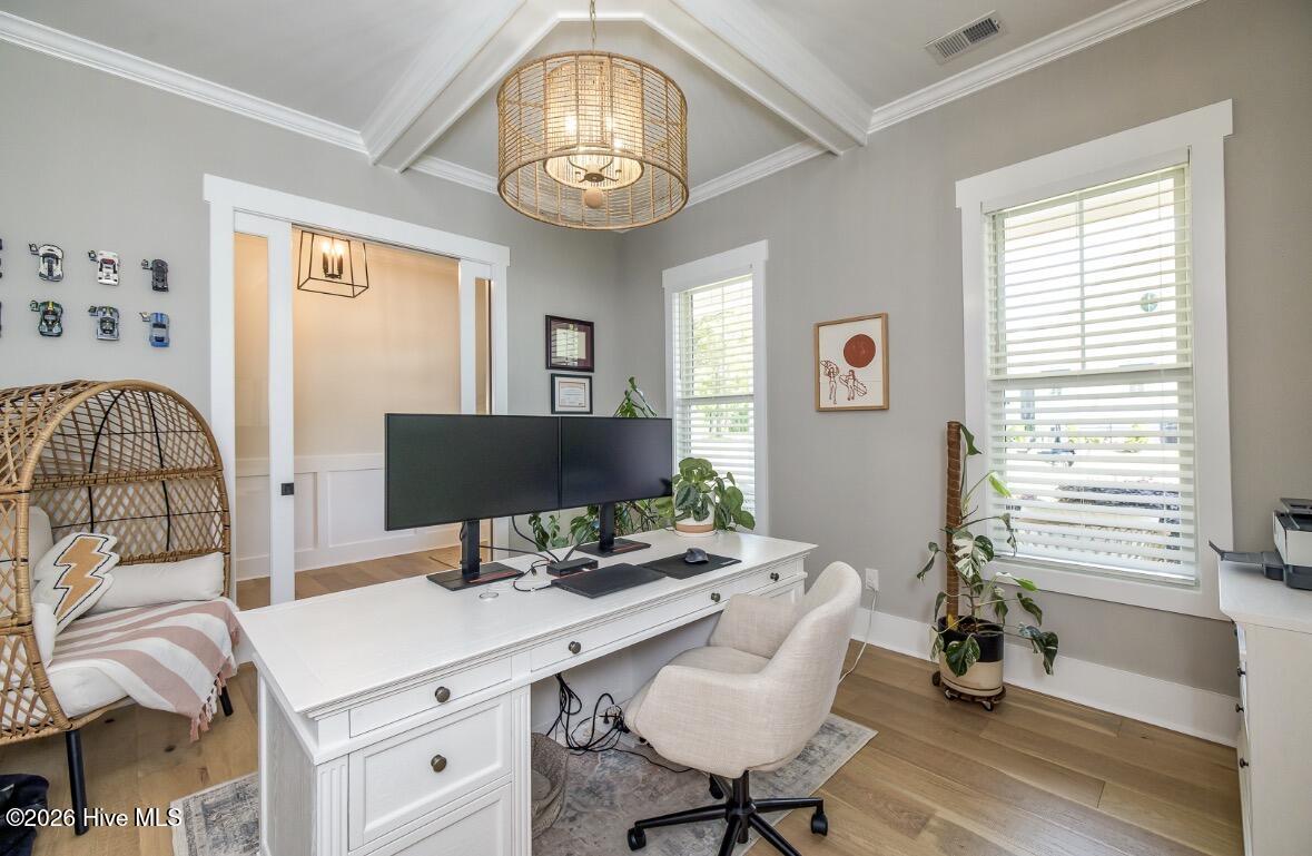 100567663 | Photo 13