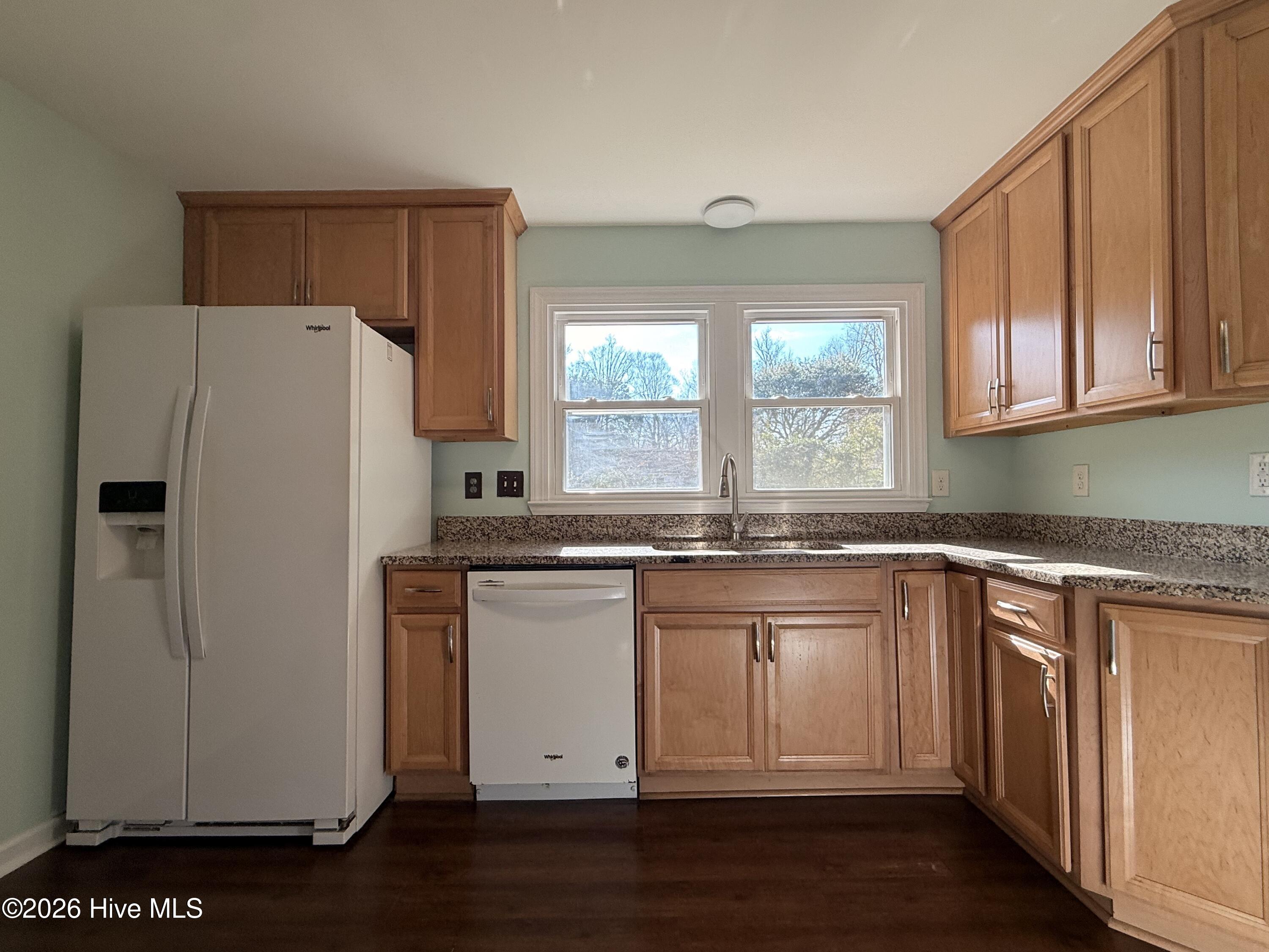 100548164 | Photo 15