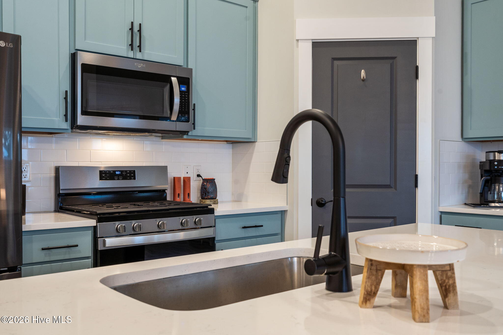 100558026 | Photo 36