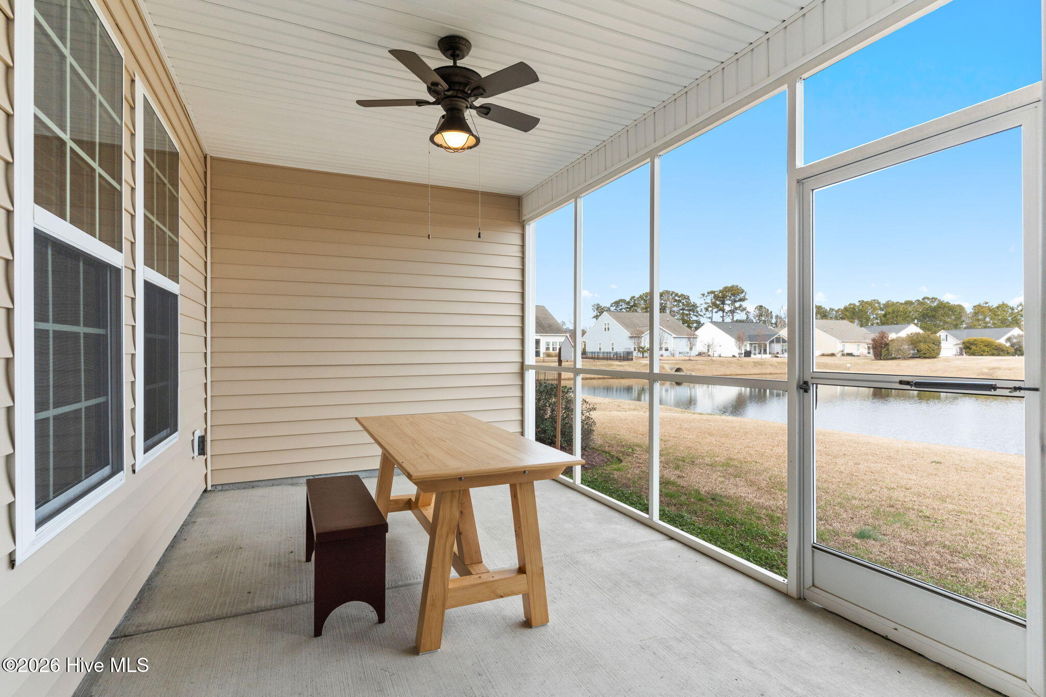 100553647 | Photo 37