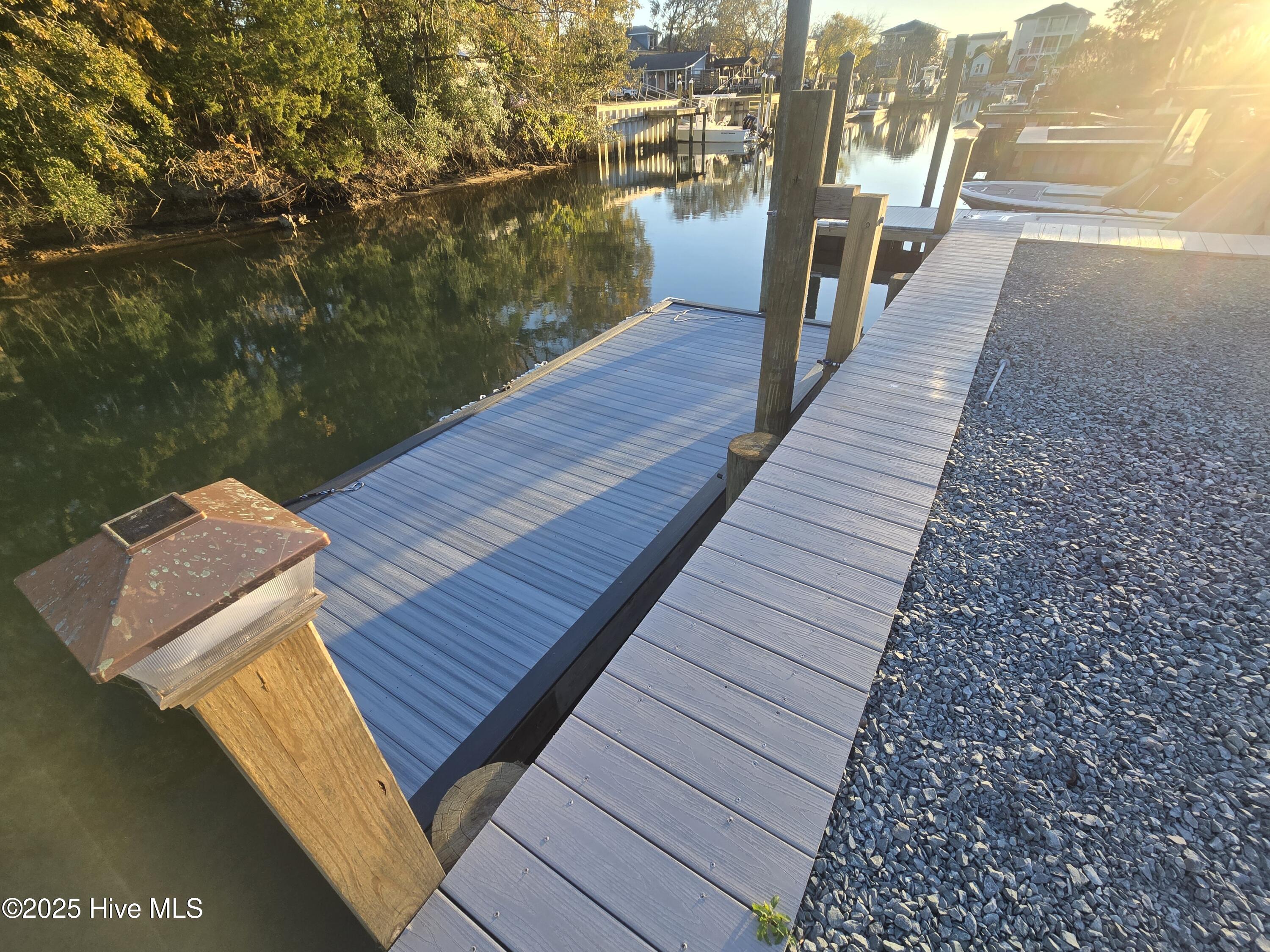 100541975 | Photo 11