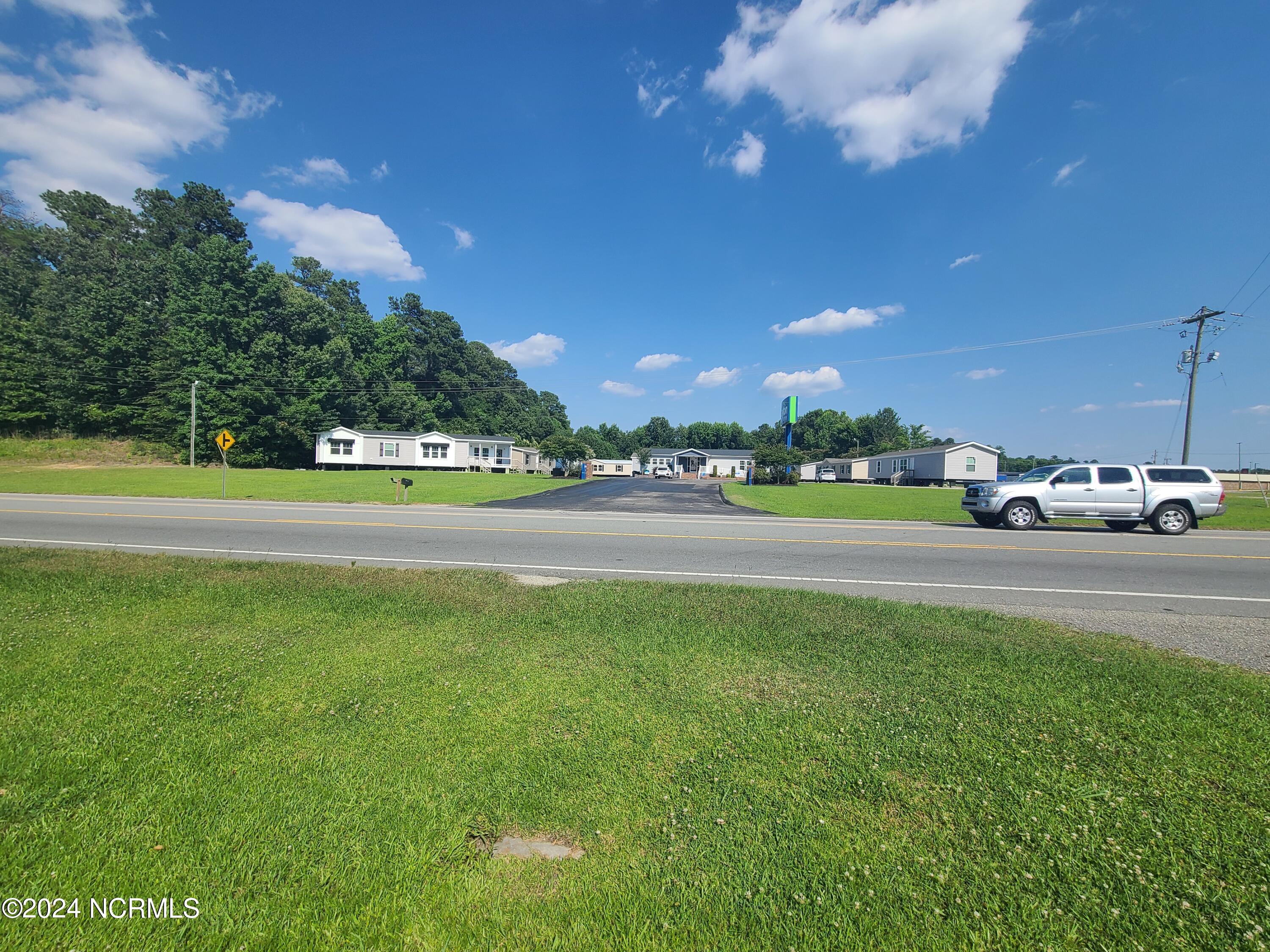 100450789 | Photo 13