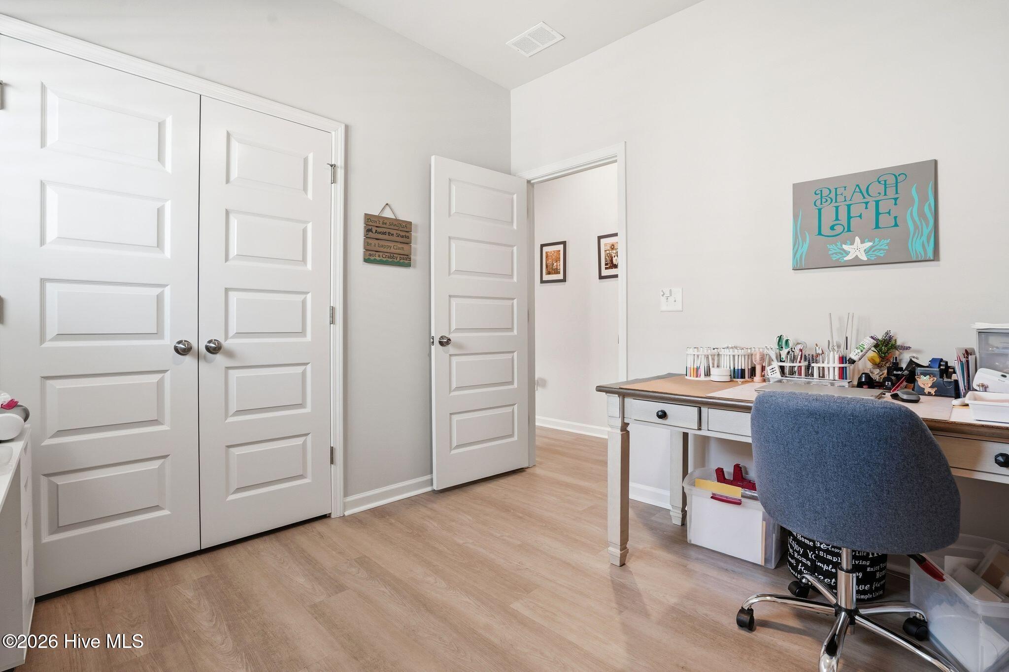 100560764 | Photo 31