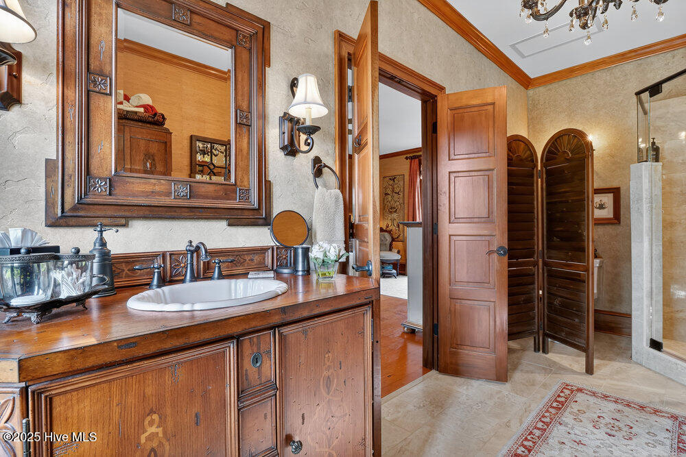 100560338 | Photo 66