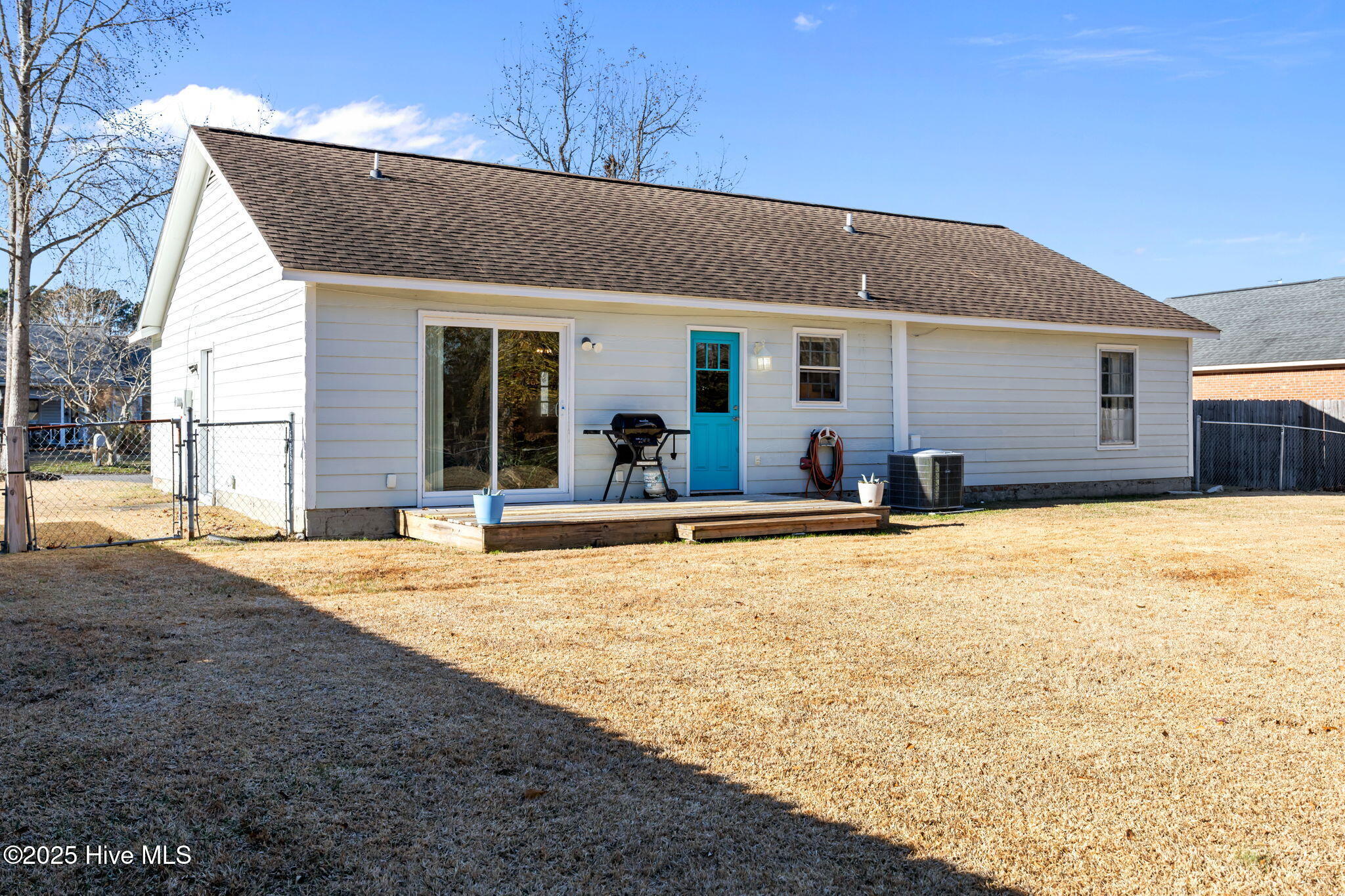 100546209 | Photo 30