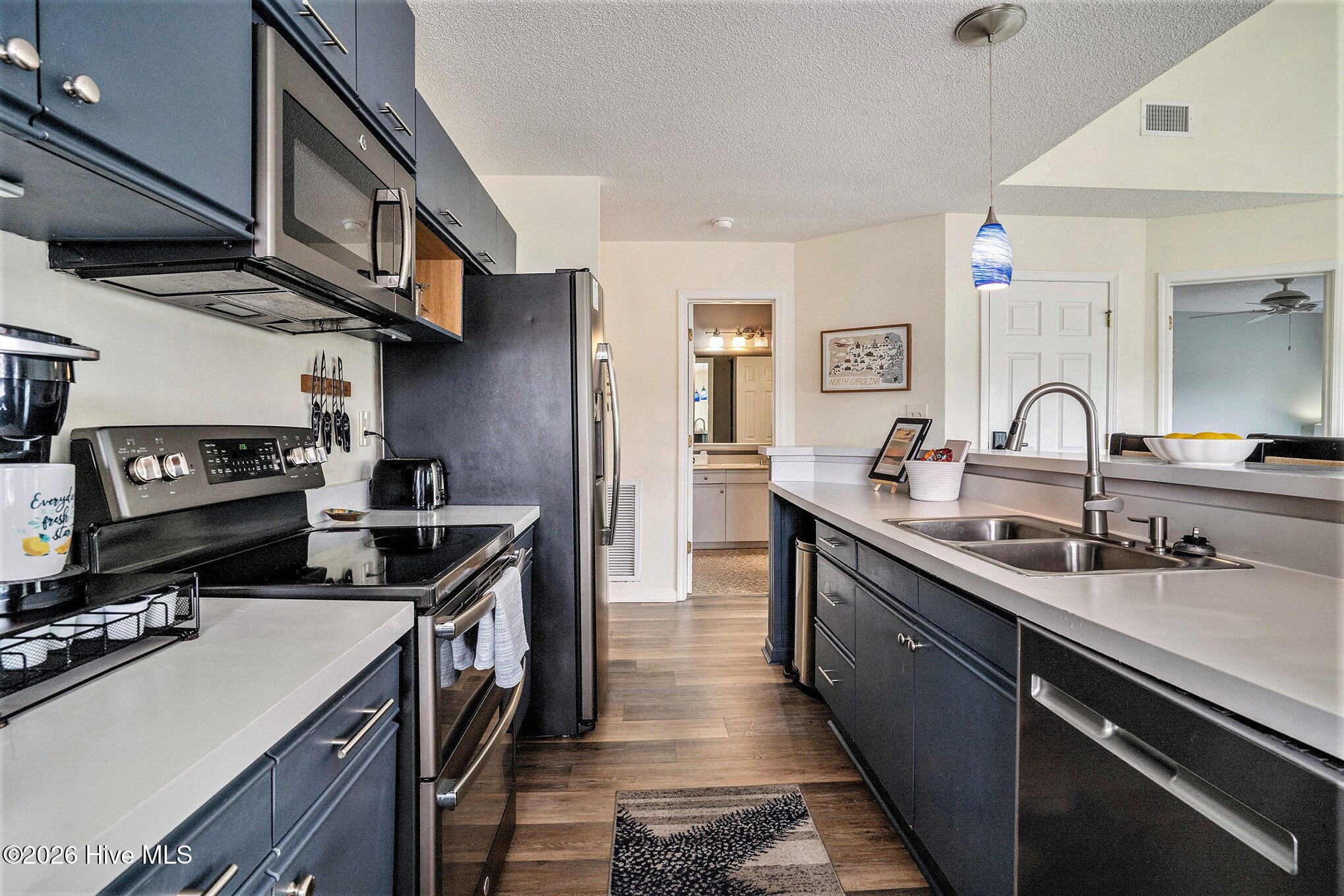 100559918 | Photo 10