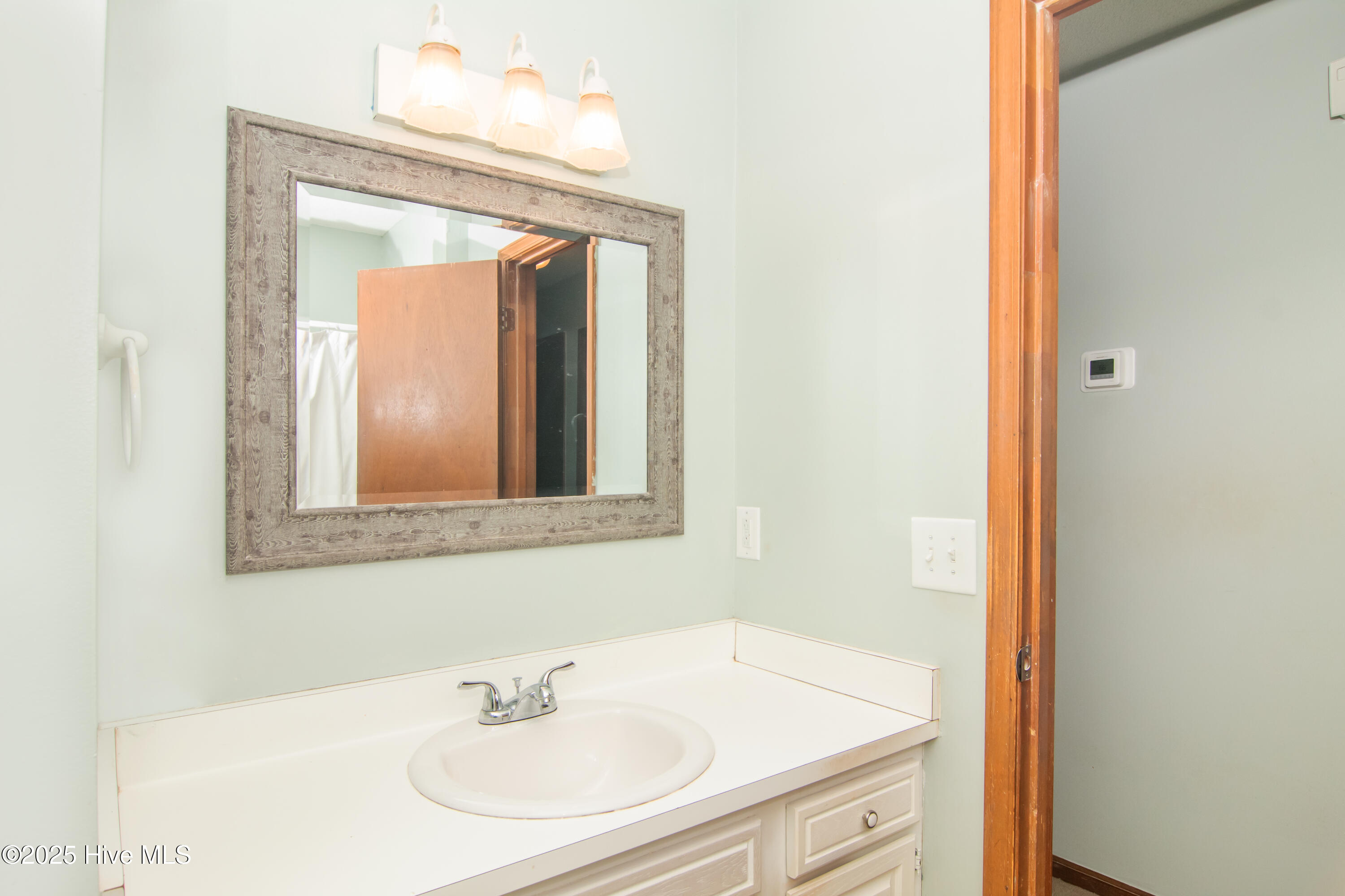 100545046 | Photo 24