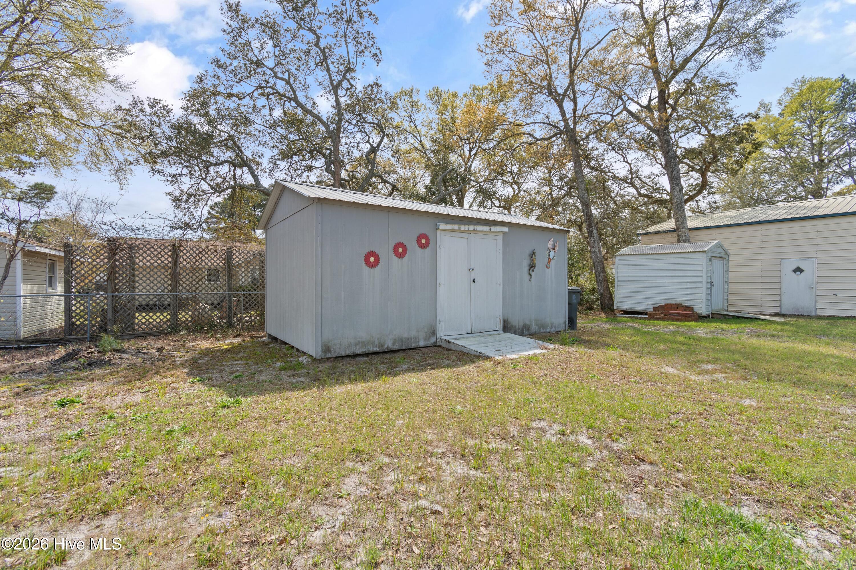 100563762 | Photo 28