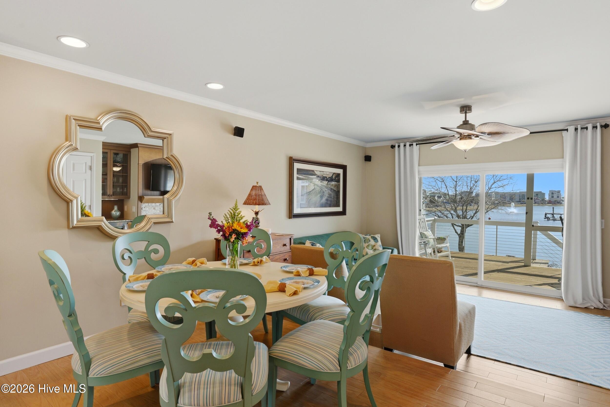 100559731 | Photo 19