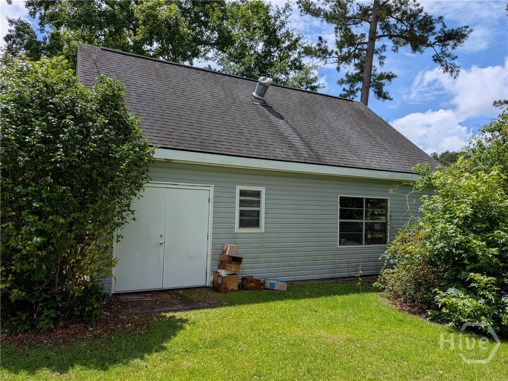 Detached Workshop/Office