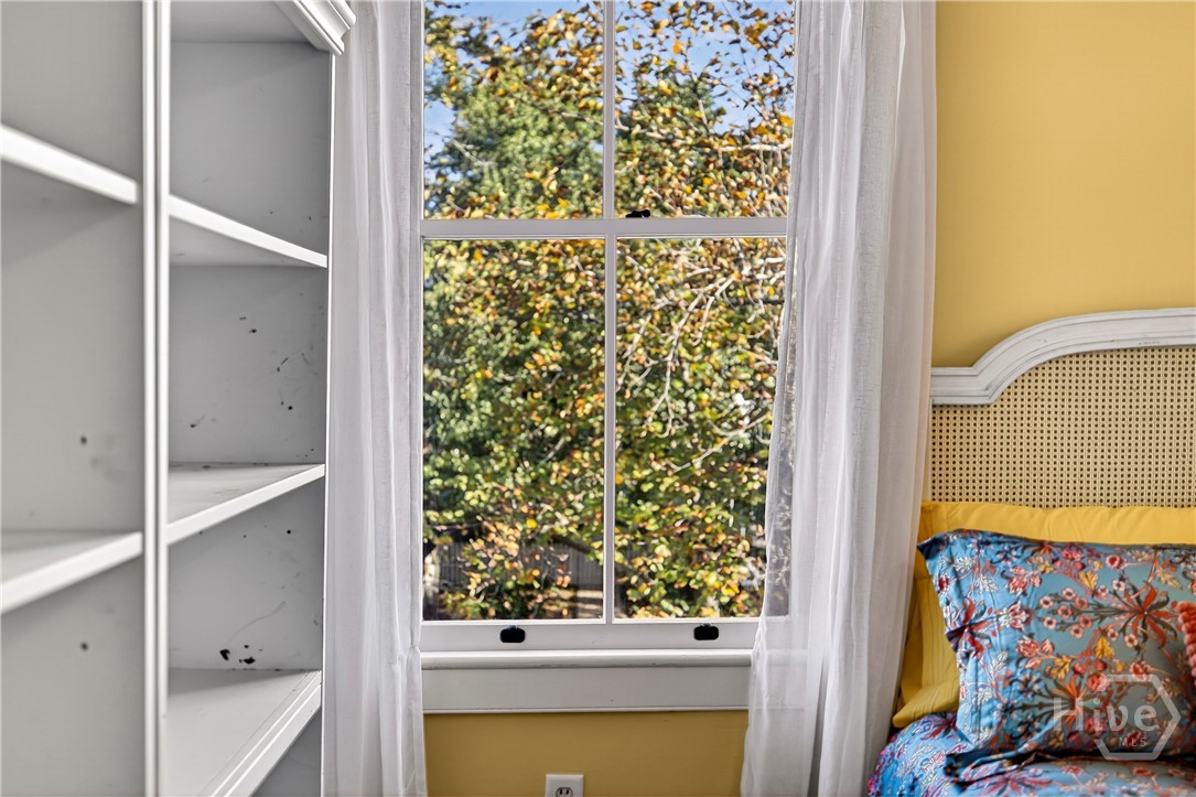 513 E Henry Street, Savannah, GA, 31401