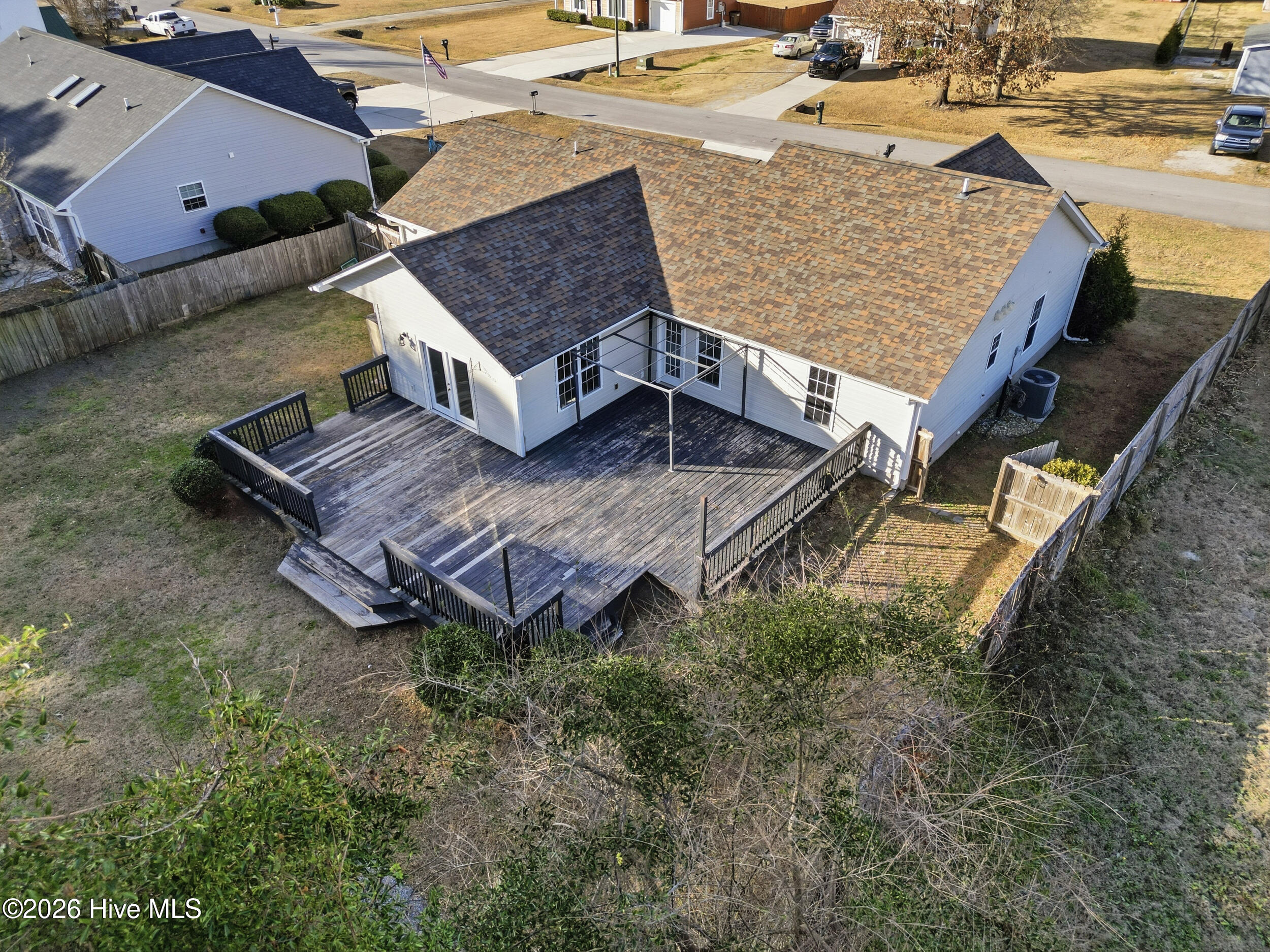 100548573 | Photo 33