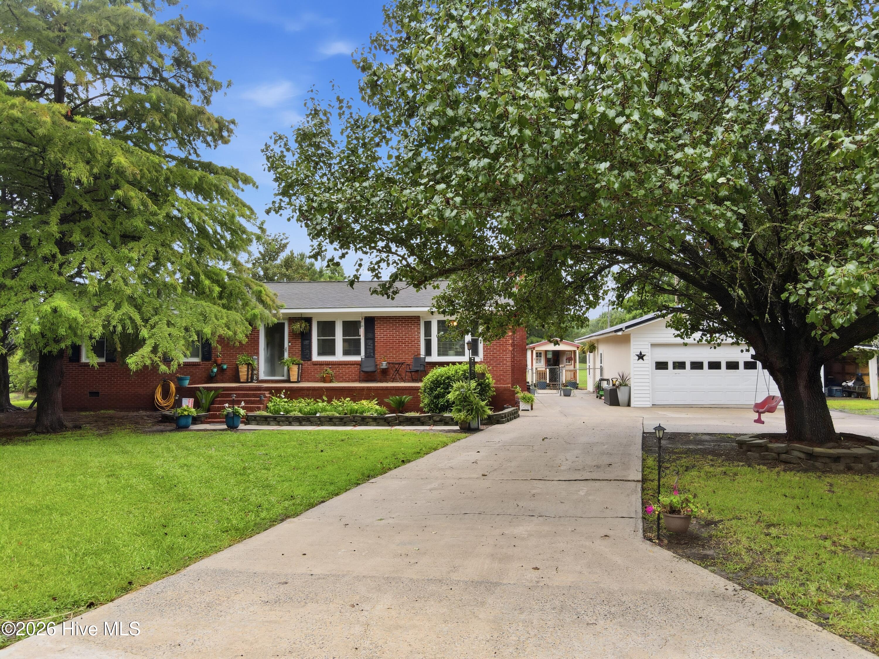 6634 Florence Road,Merritt