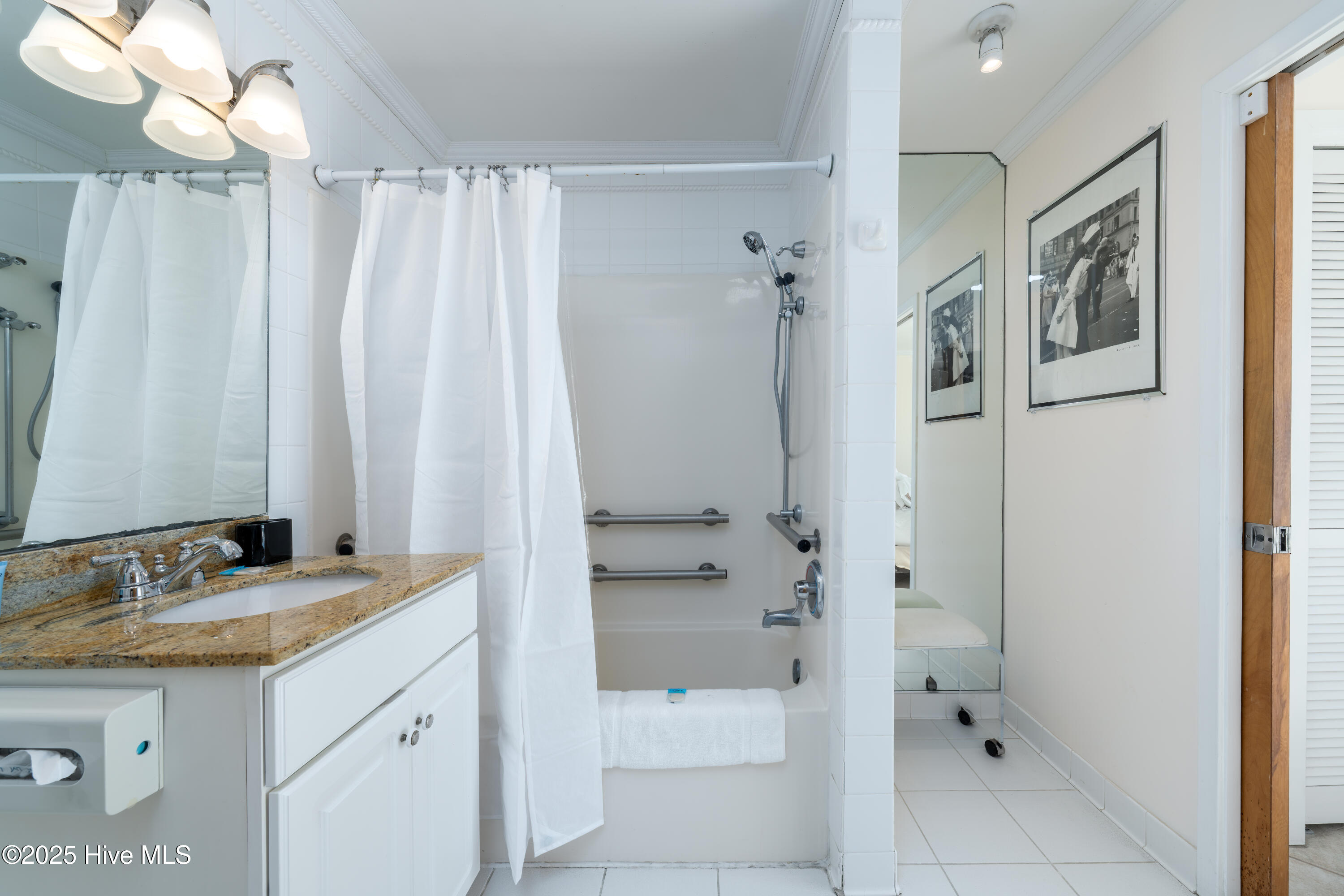 100547474 | Photo 12