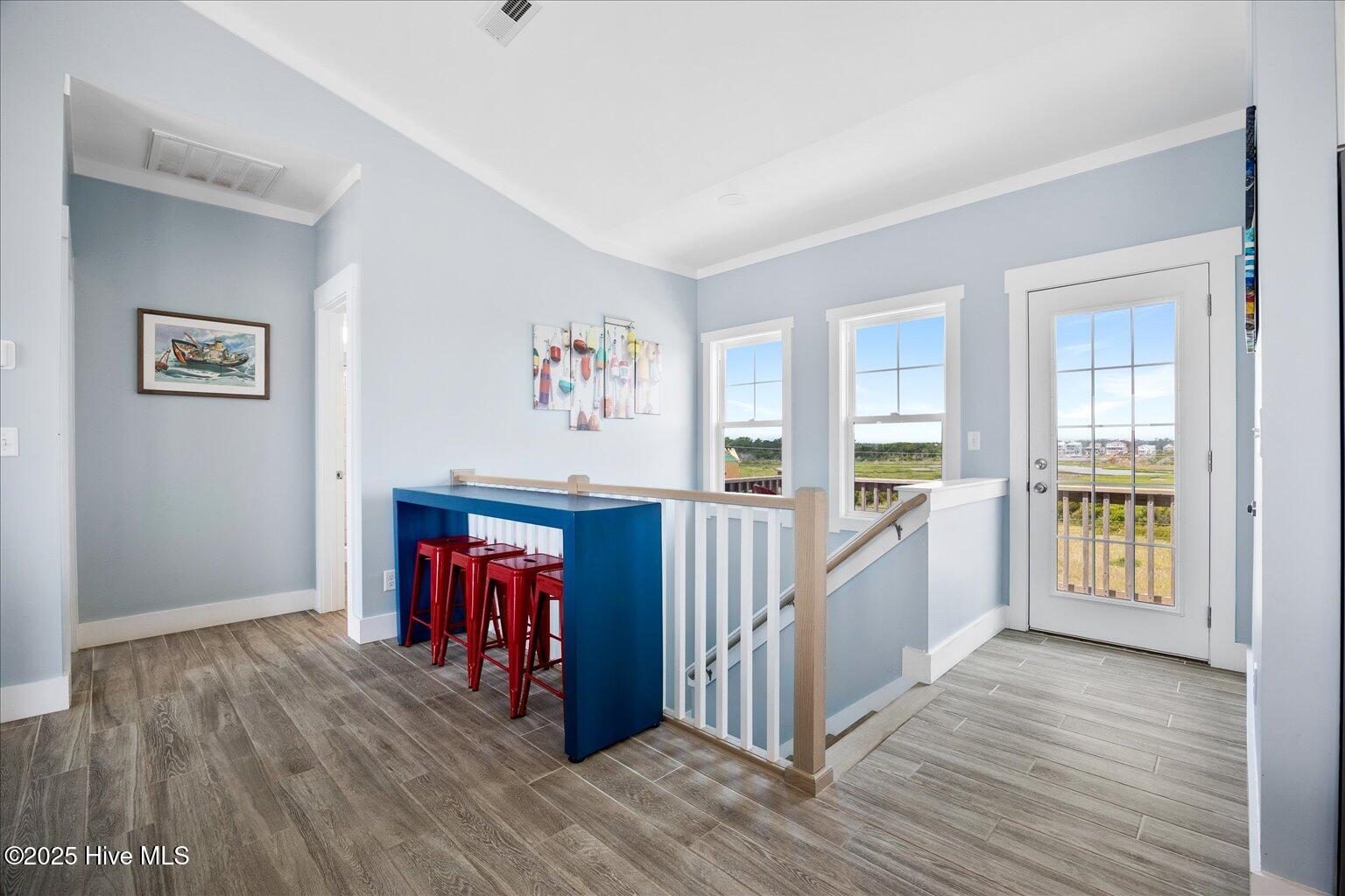 100528040 | Photo 21