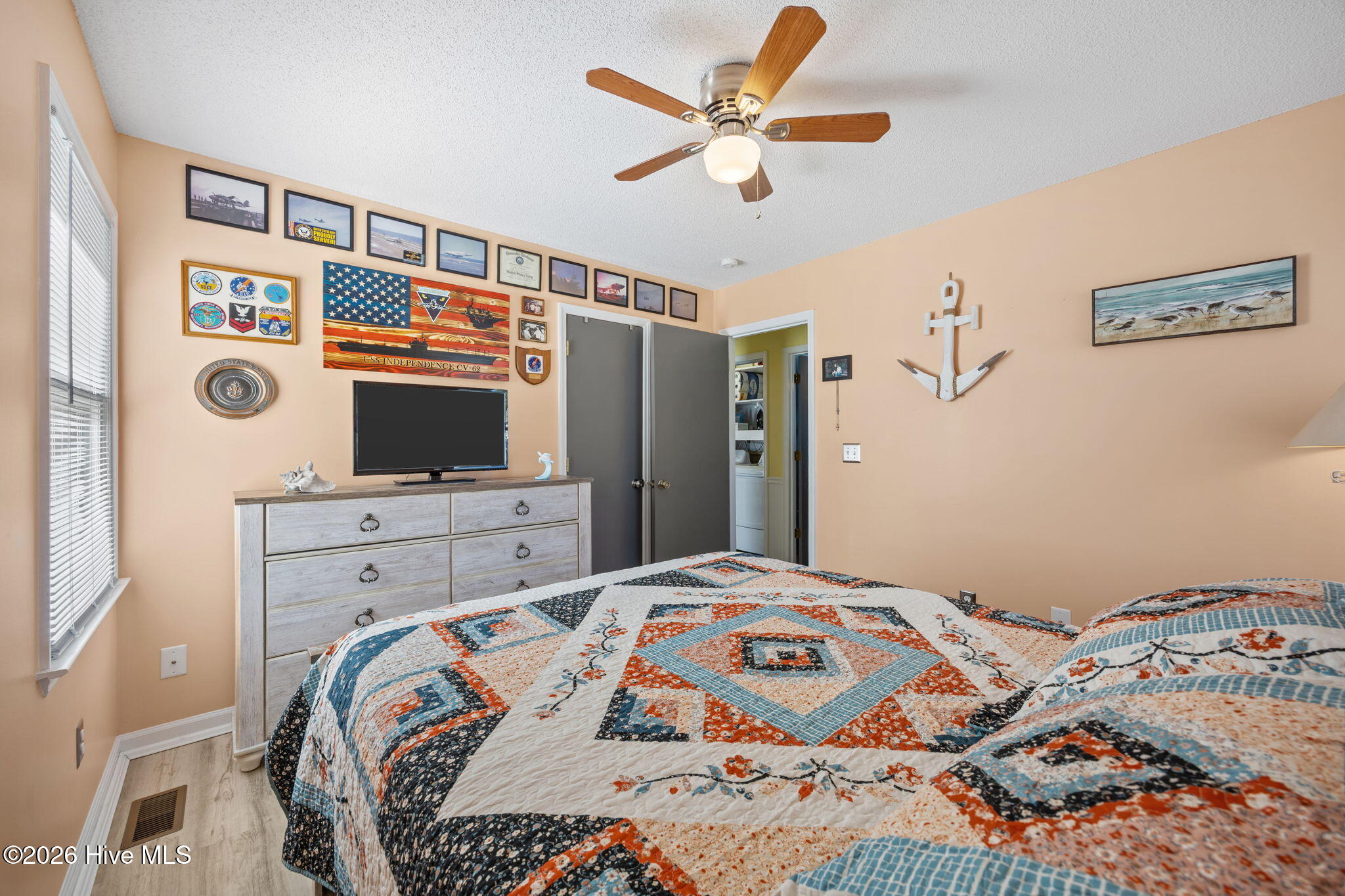 100554594 | Photo 36