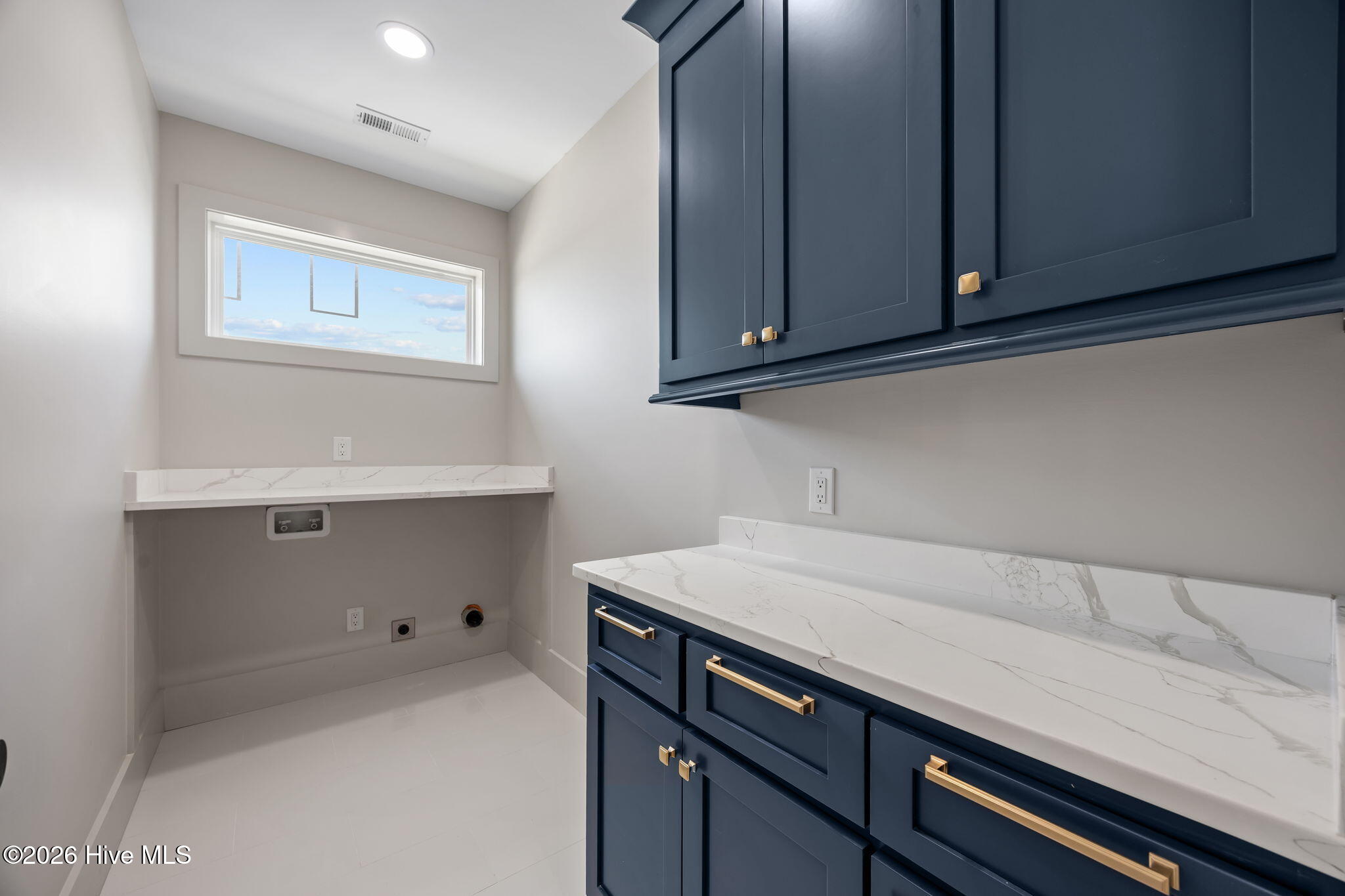 208 Radio Island Road, Morehead City, NC, 28557