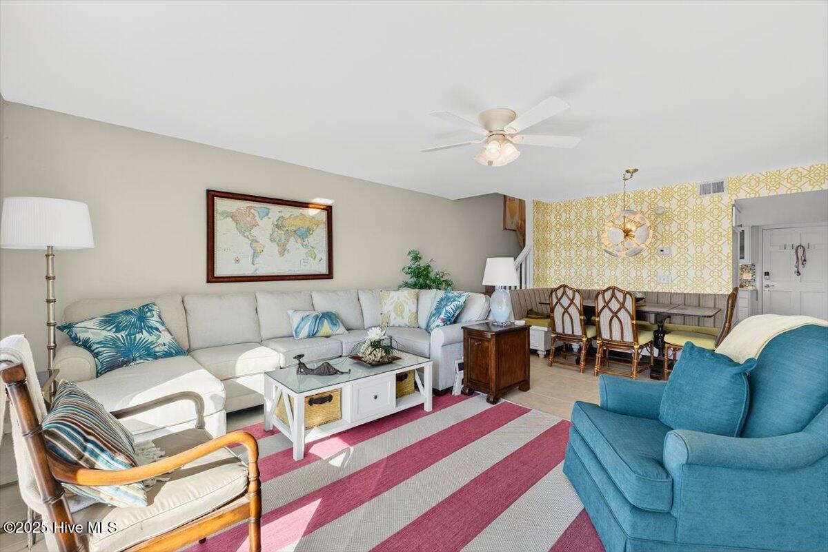 100542935 | Photo 14