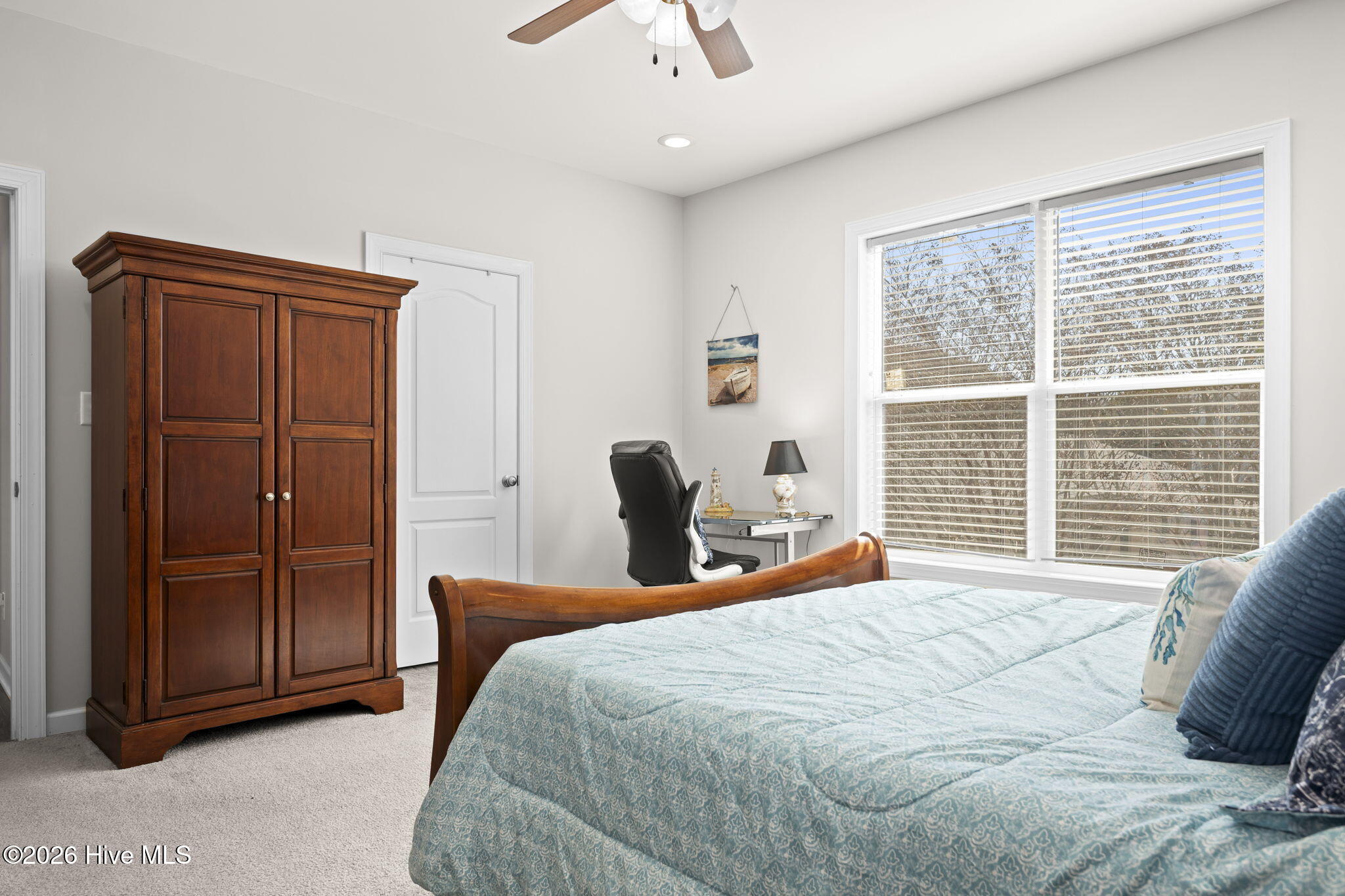 100550759 | Photo 16