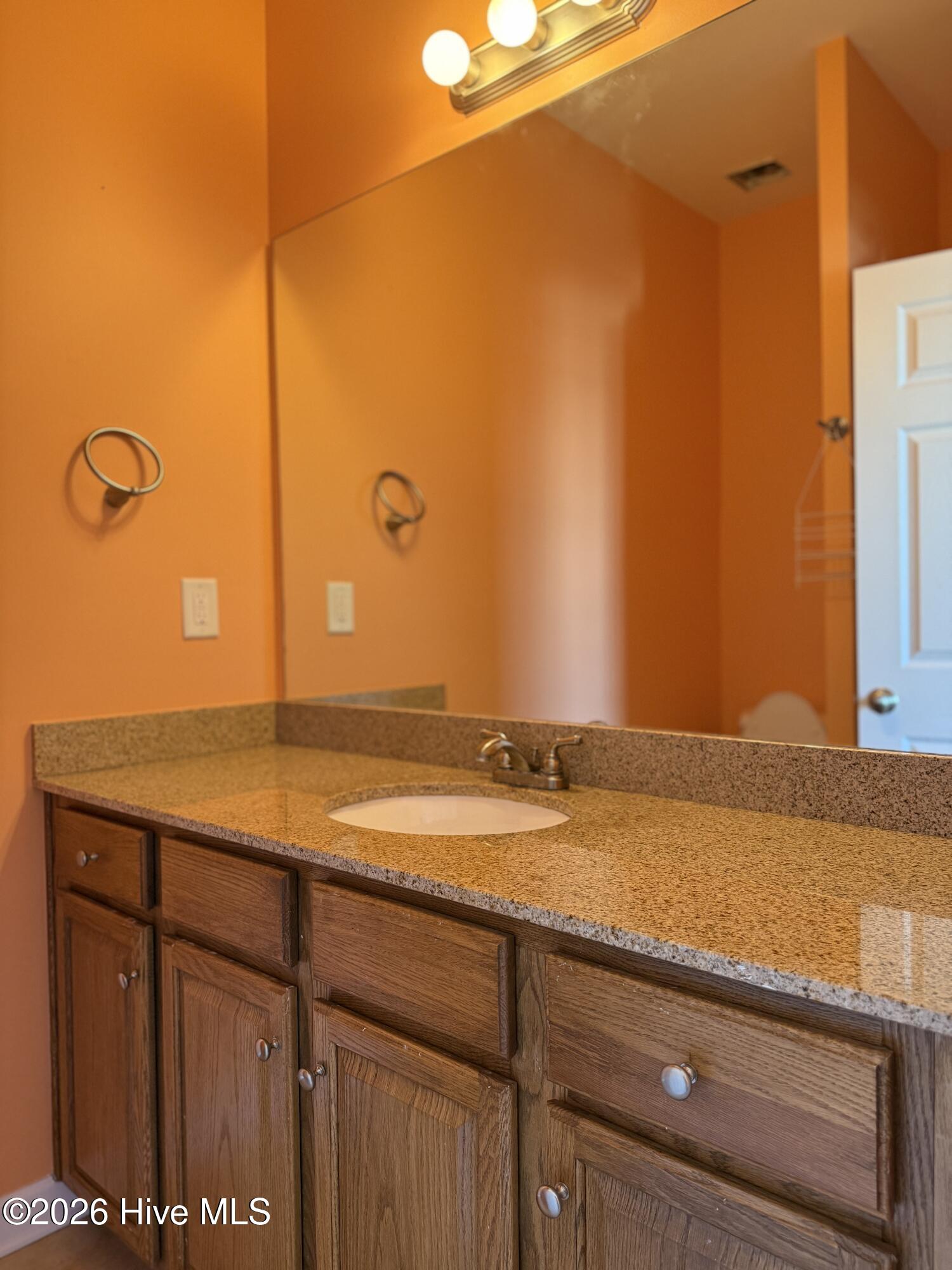 100551081 | Photo 21