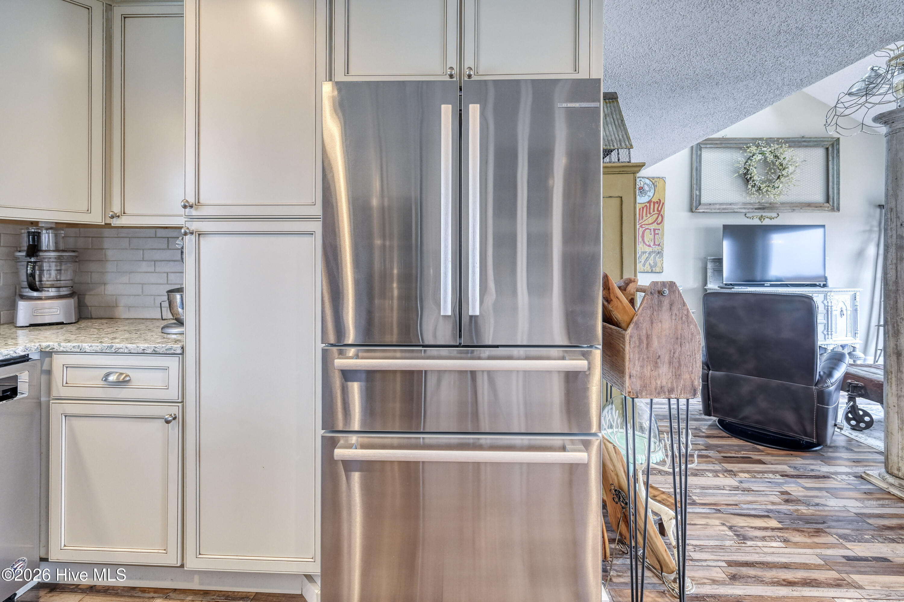 100558069 | Photo 29