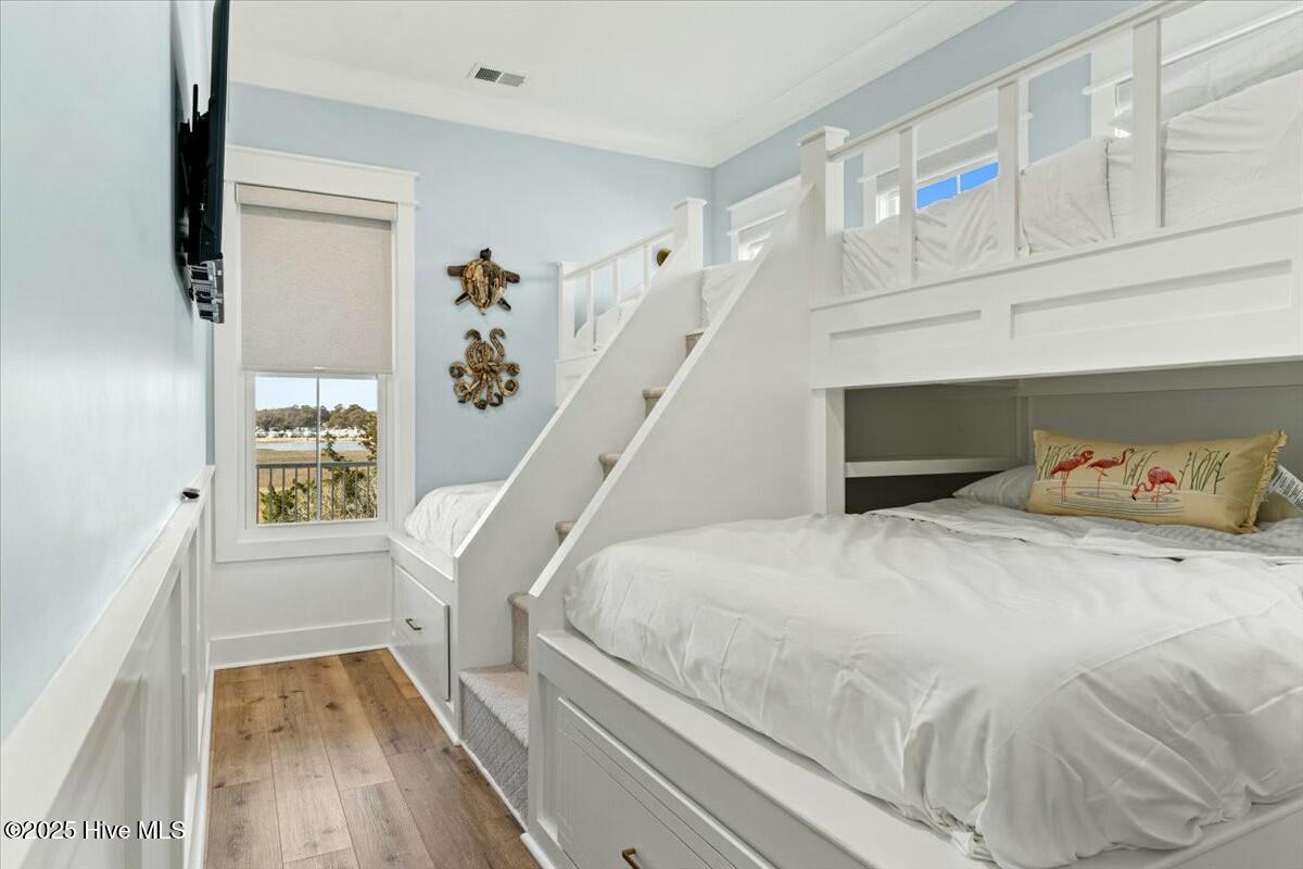 100498532 | Photo 25