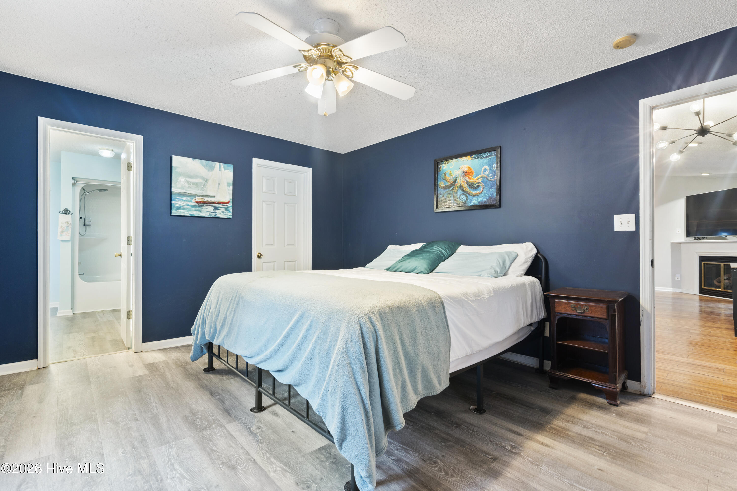 100551762 | Photo 21