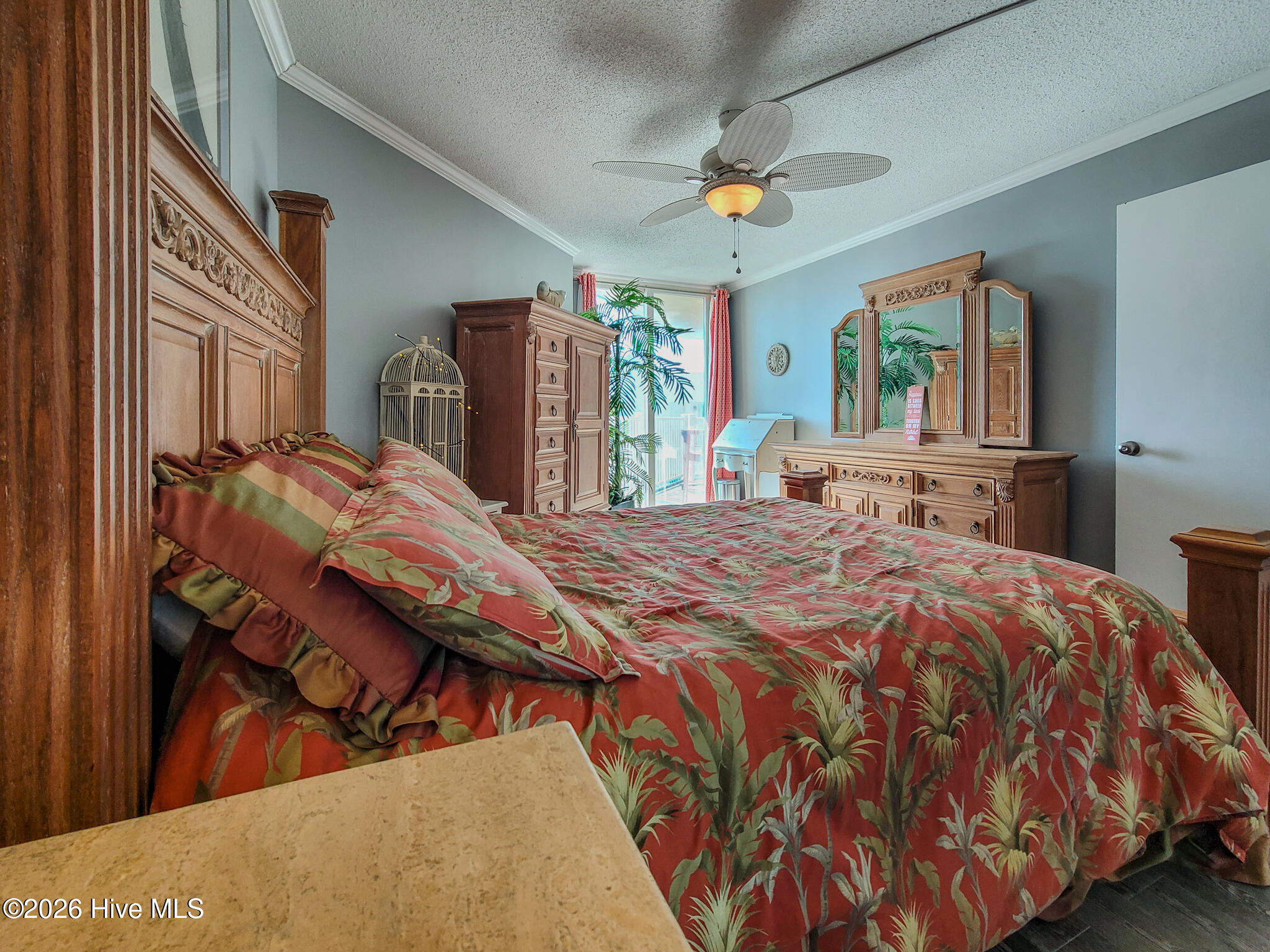 100559074 | Photo 31