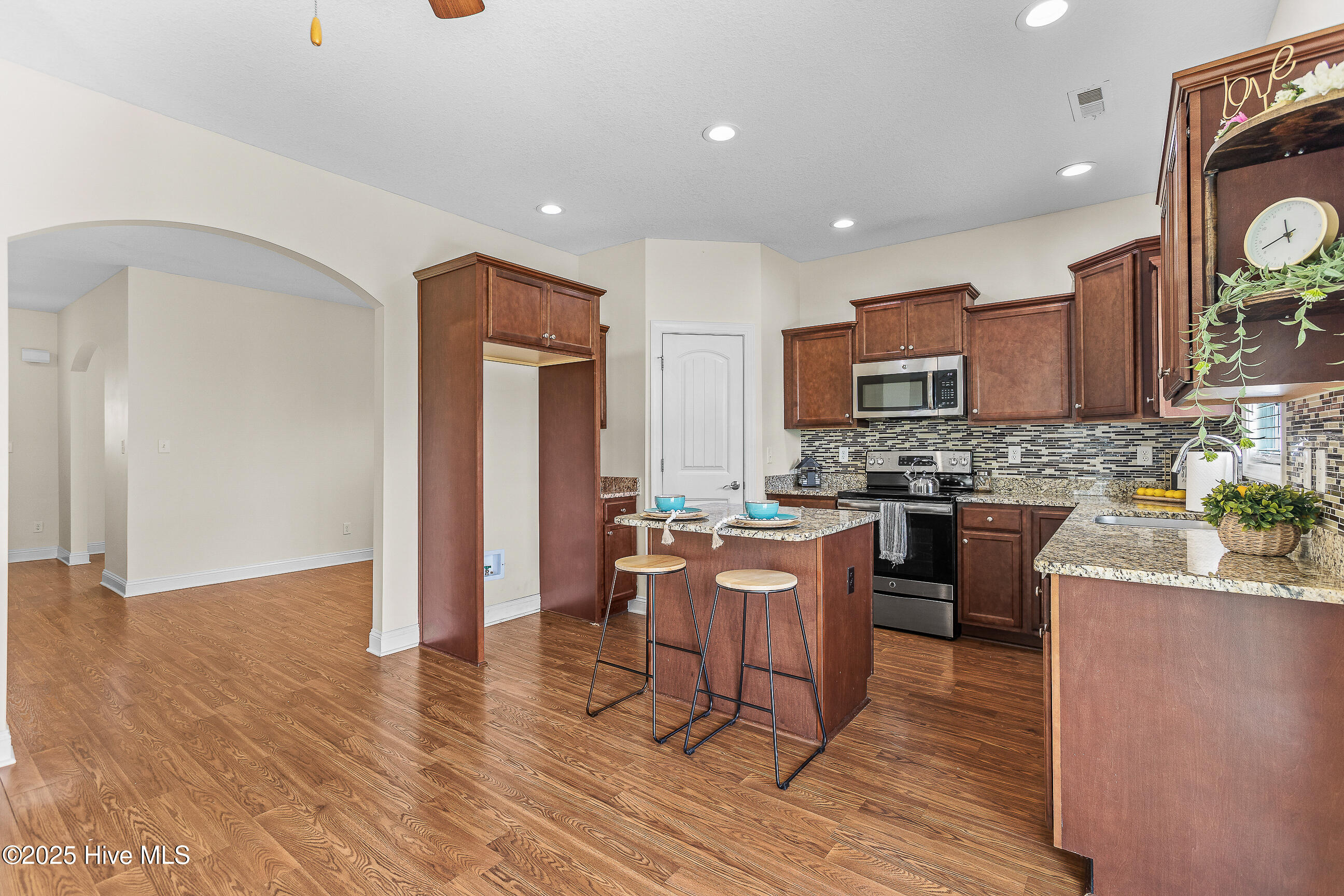 324 Catamaran Road, Swansboro, NC 28584 – photo 8: Kitchen