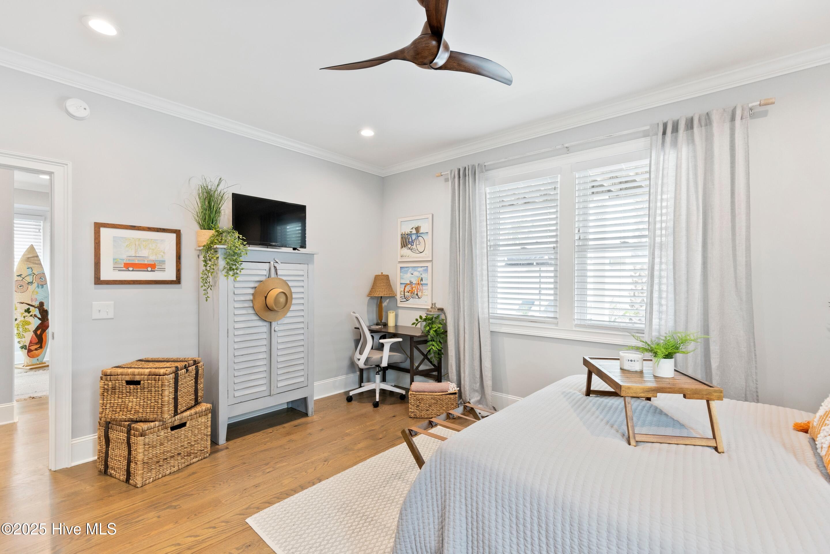 100532410 | Photo 58