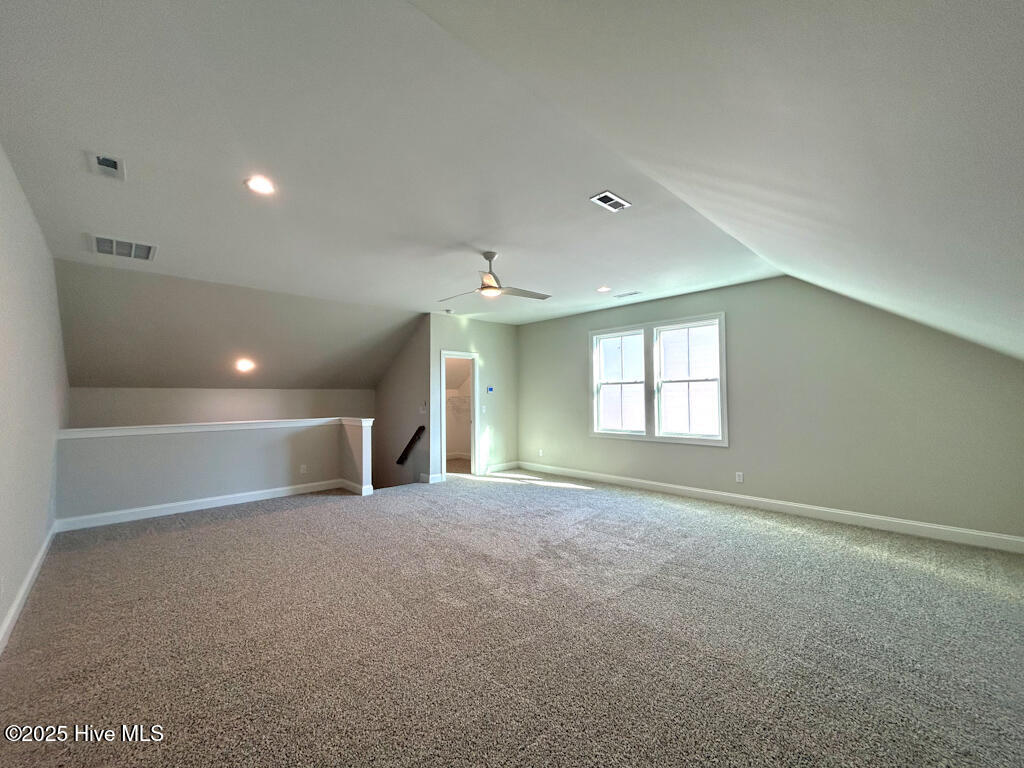 100510187 | Photo 72