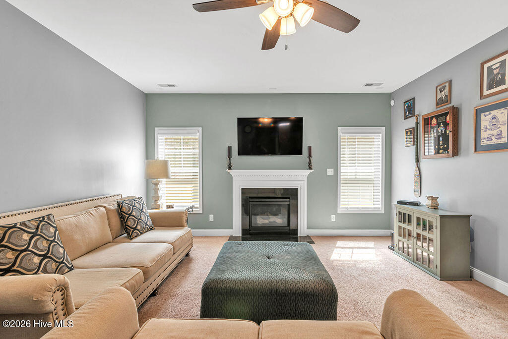 100564004 | Photo 16