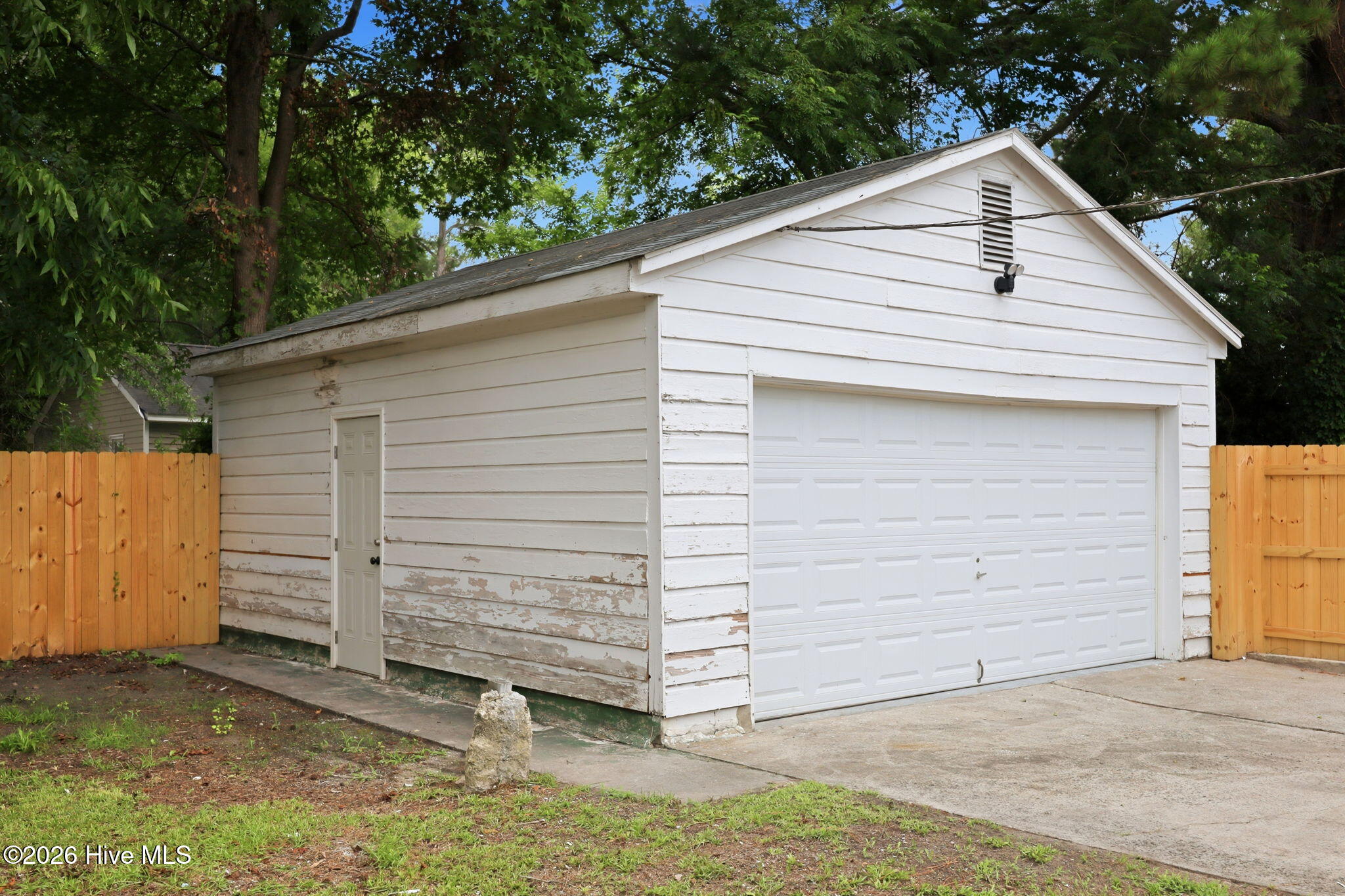 31st image of 405 Greenview Dr N, Greenville, NC 27834 | MLS# 100591996