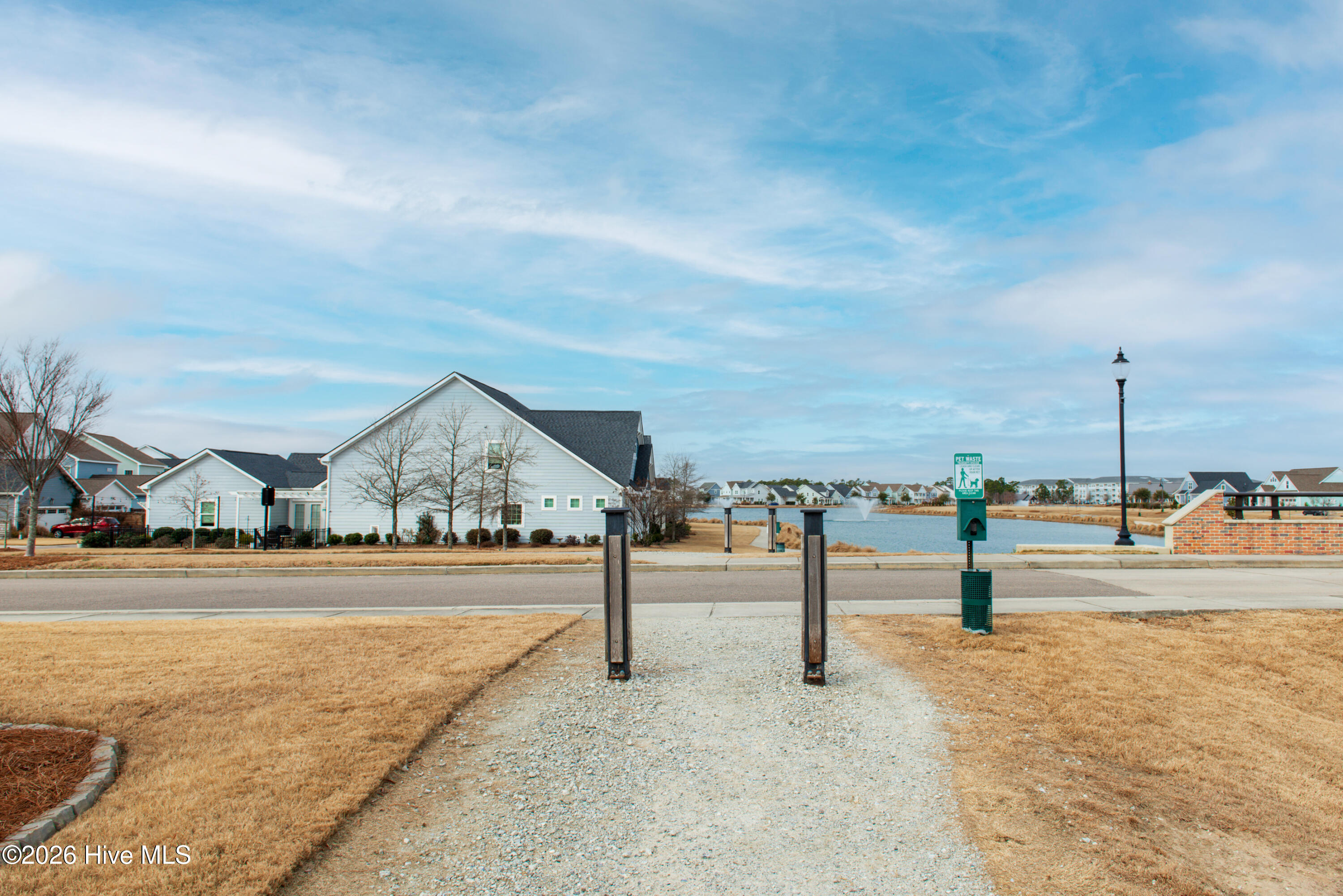 100553432 | Photo 77