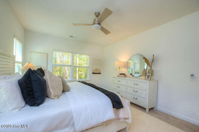 100563715 | Photo 10