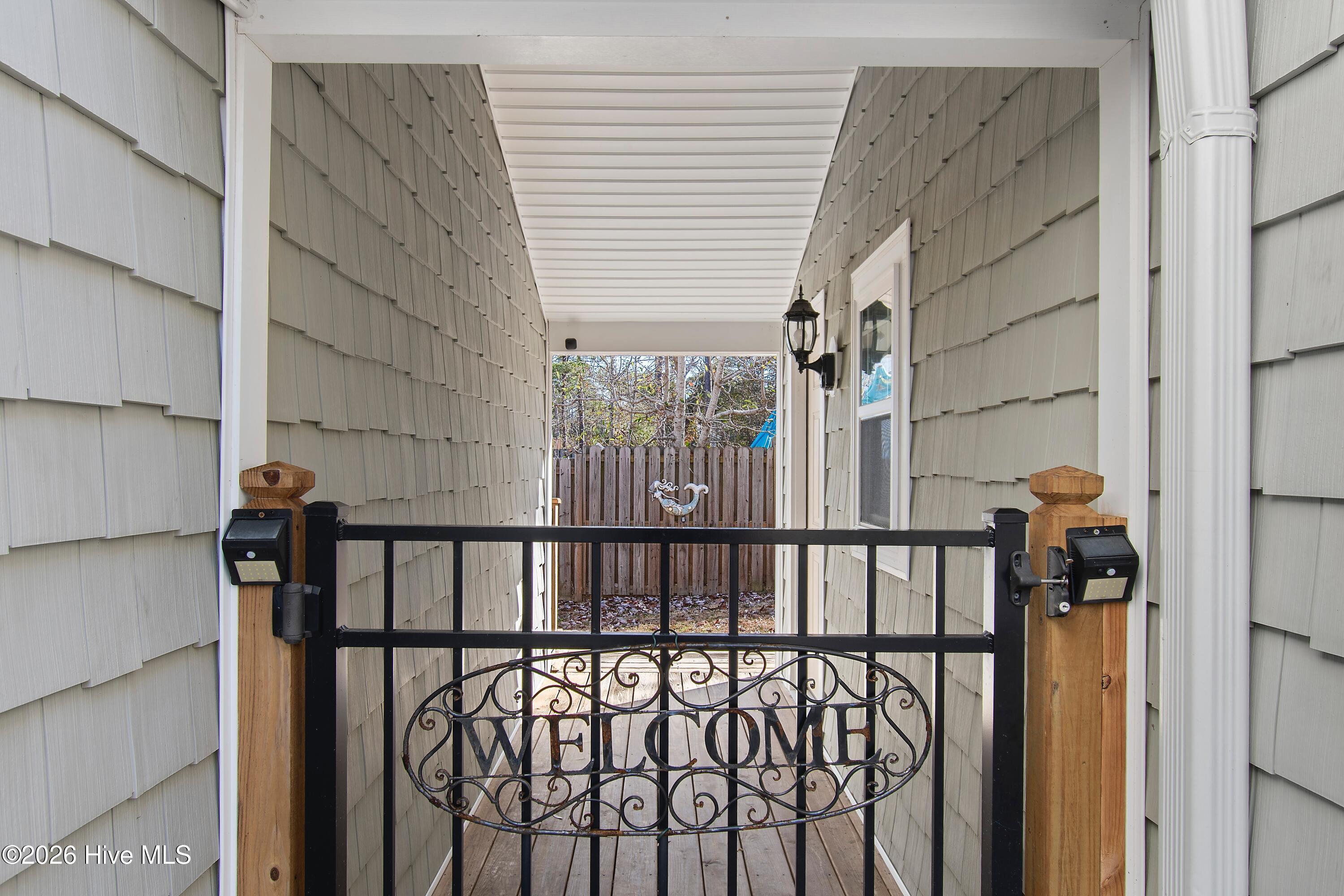 100552486 | Photo 51