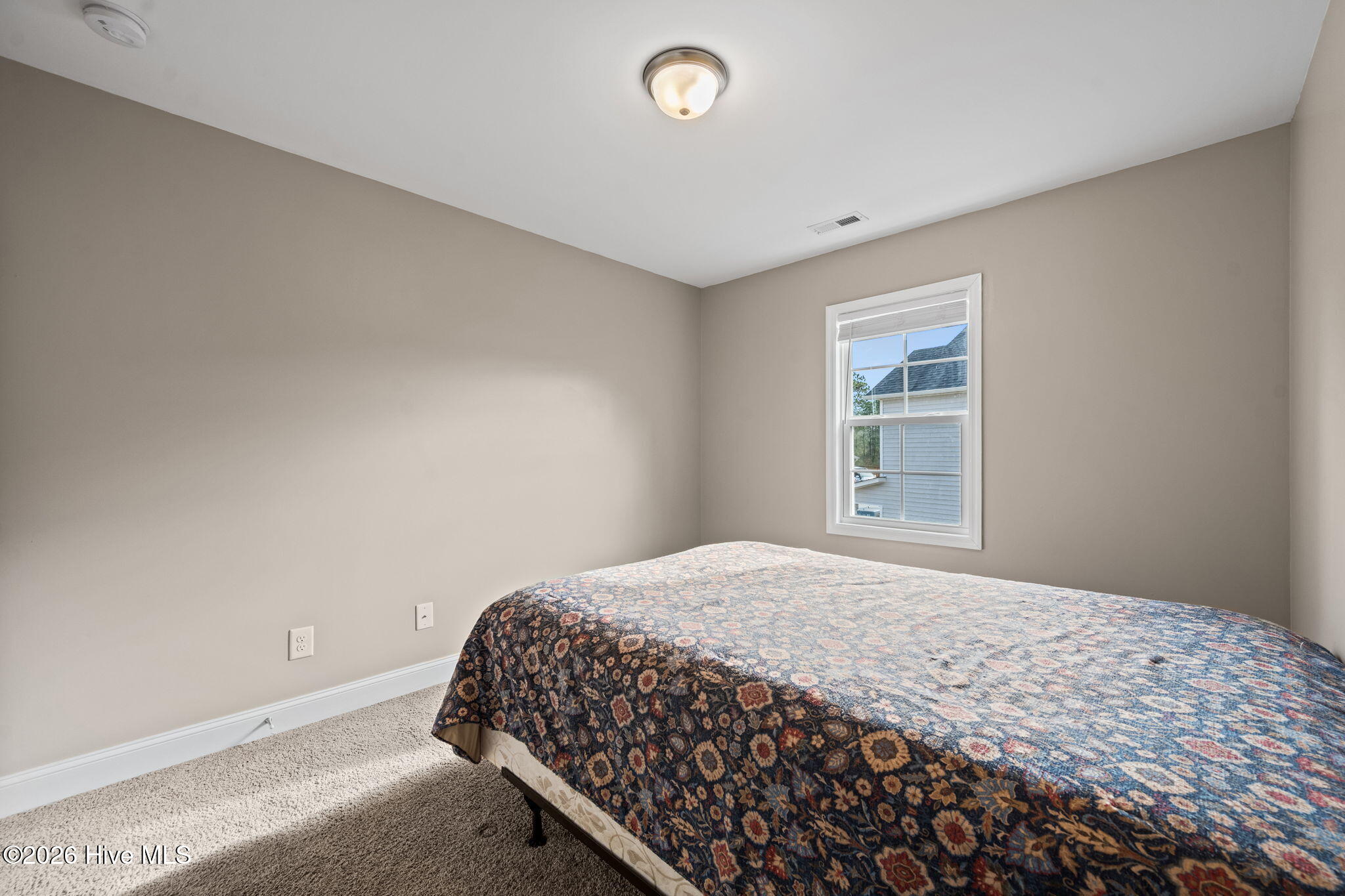 100549610 | Photo 26