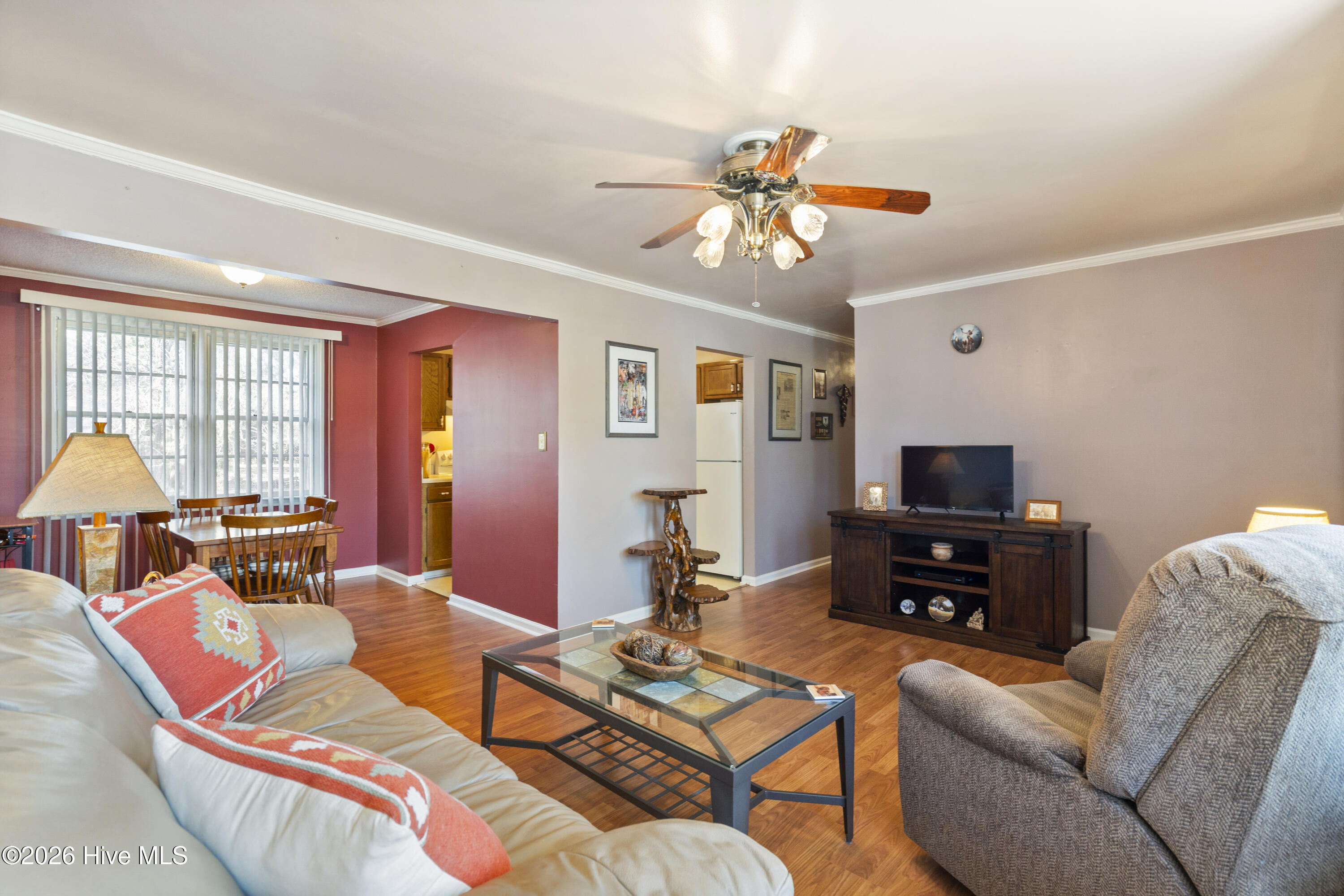 100549971 | Photo 16